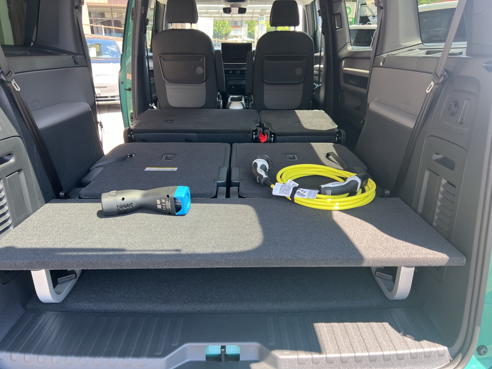 VW ID.Buzz LWB Pro 4 Motion-image-10