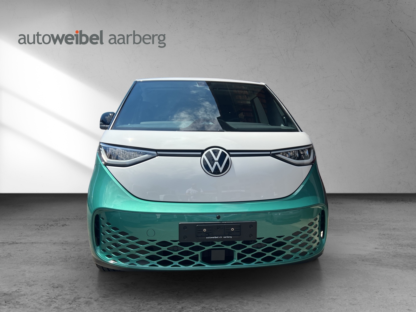 VW ID.Buzz LWB Pro 4 Motion-image-5