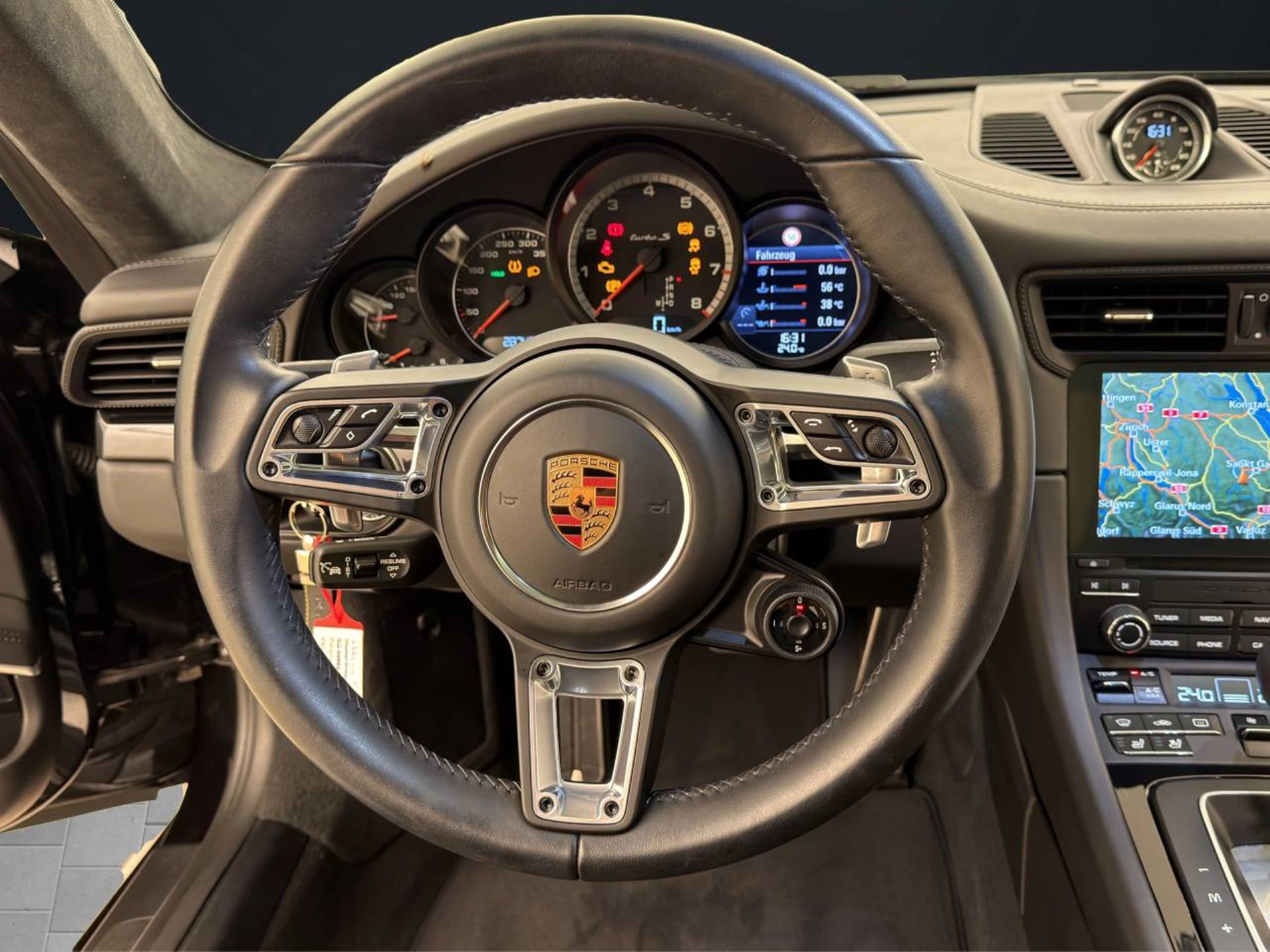 PORSCHE 911 Turbo S-image-13