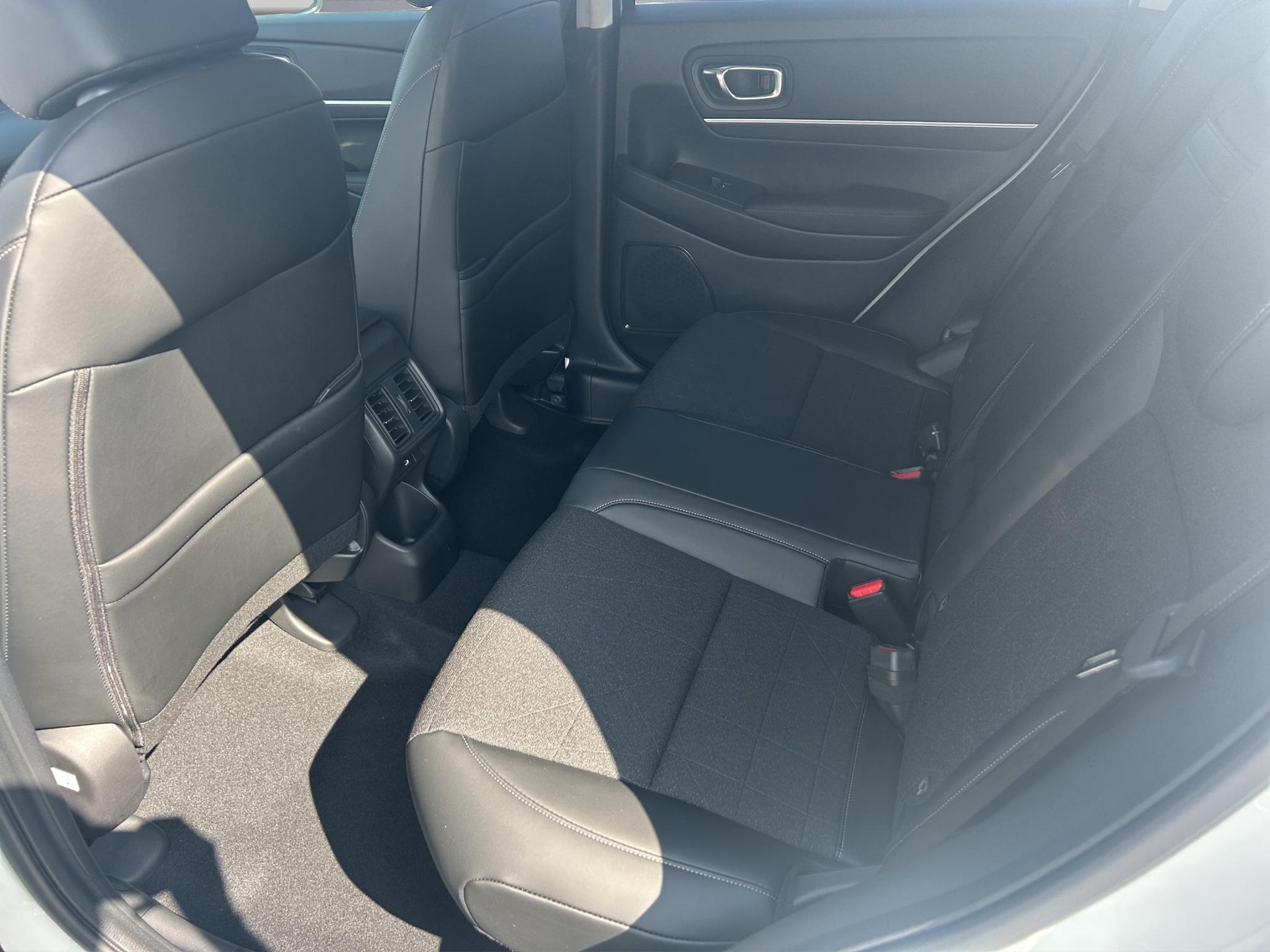 HONDA HR-V 1.5 i-MMD Advance-image-9
