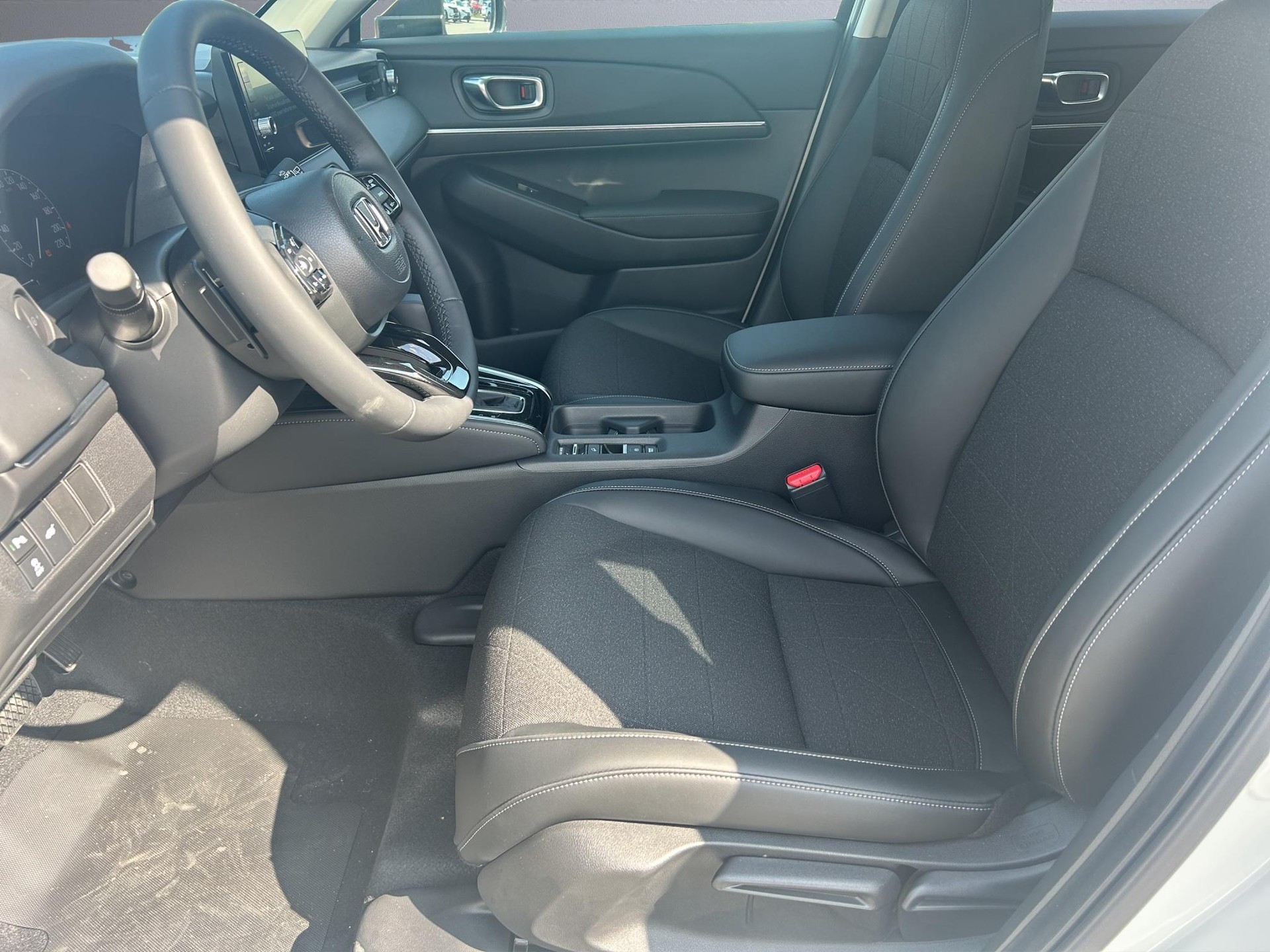 HONDA HR-V 1.5 i-MMD Advance-image-8