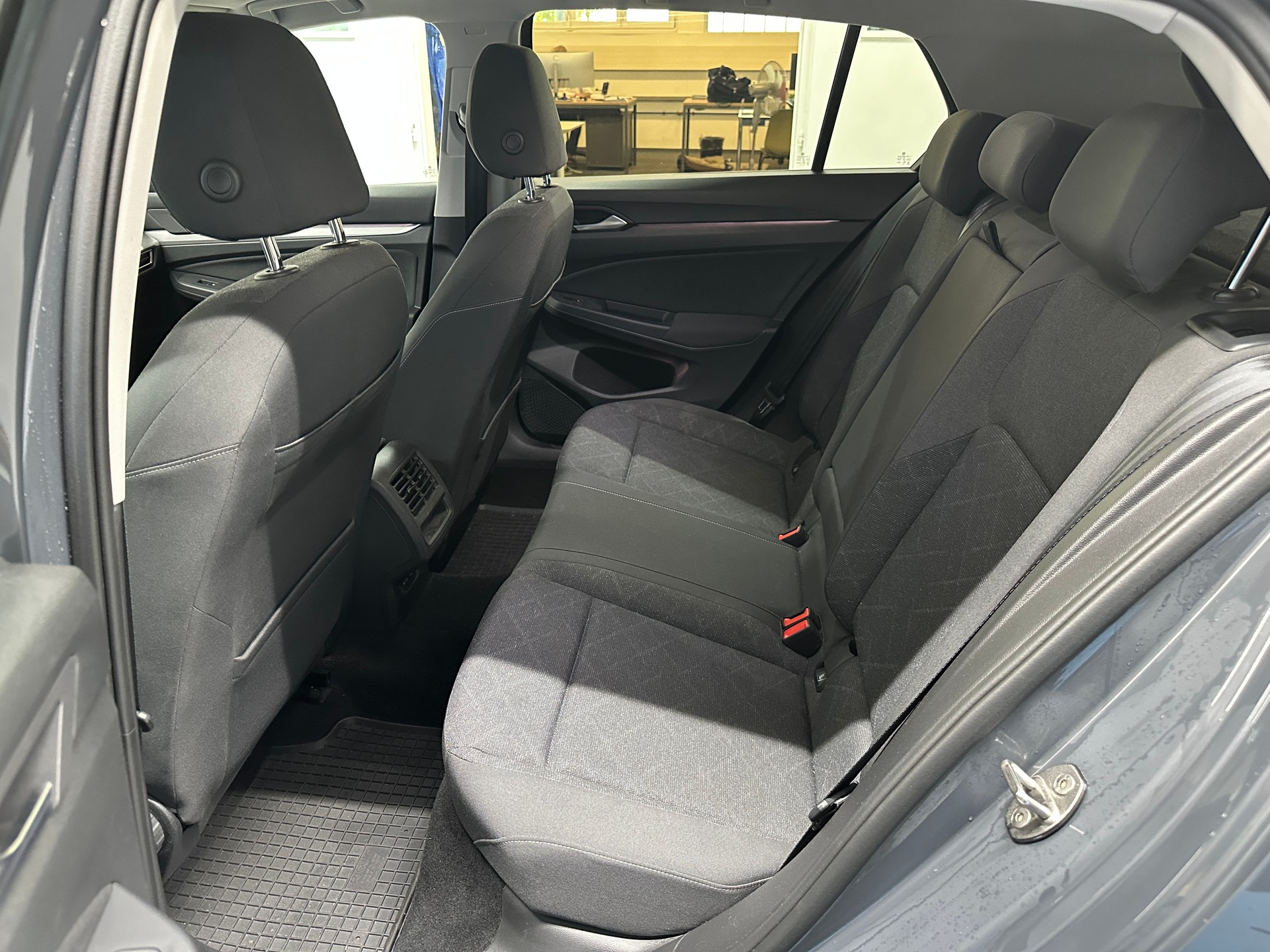 VW Golf 2.0 TDI Style DSG-image-8