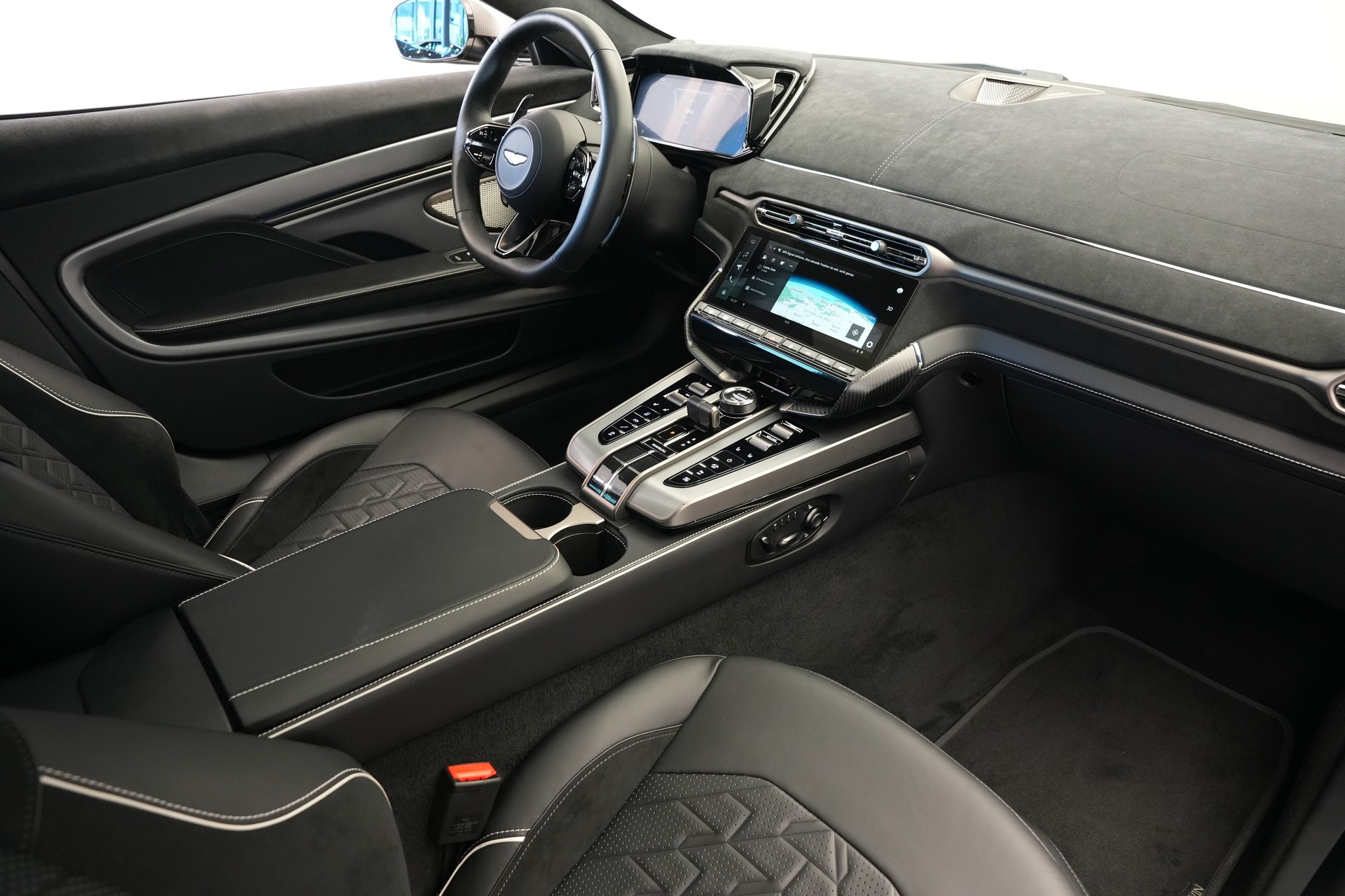 ASTON MARTIN Vanquish 5.2 V12 Bi-Turbo *Full Carbon* *Panorama* *Titanauspuff*-image-15