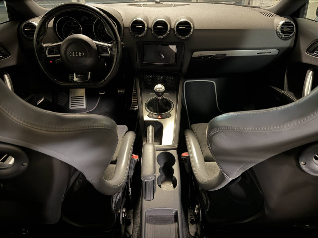 AUDI TT RS Coupé 2.5 TFSI quattro-image-9