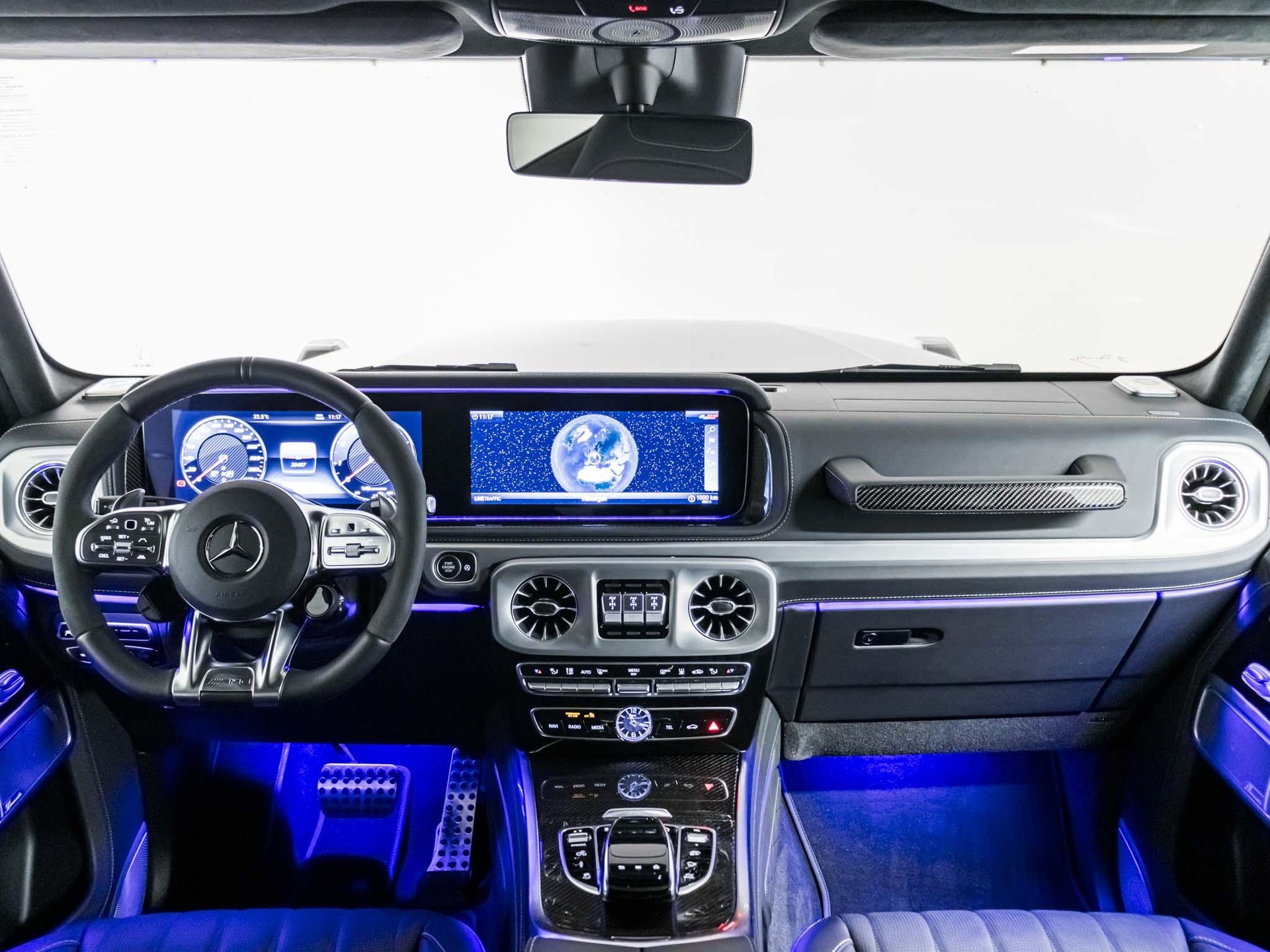 MERCEDES-BENZ G 63 AMG-image-10