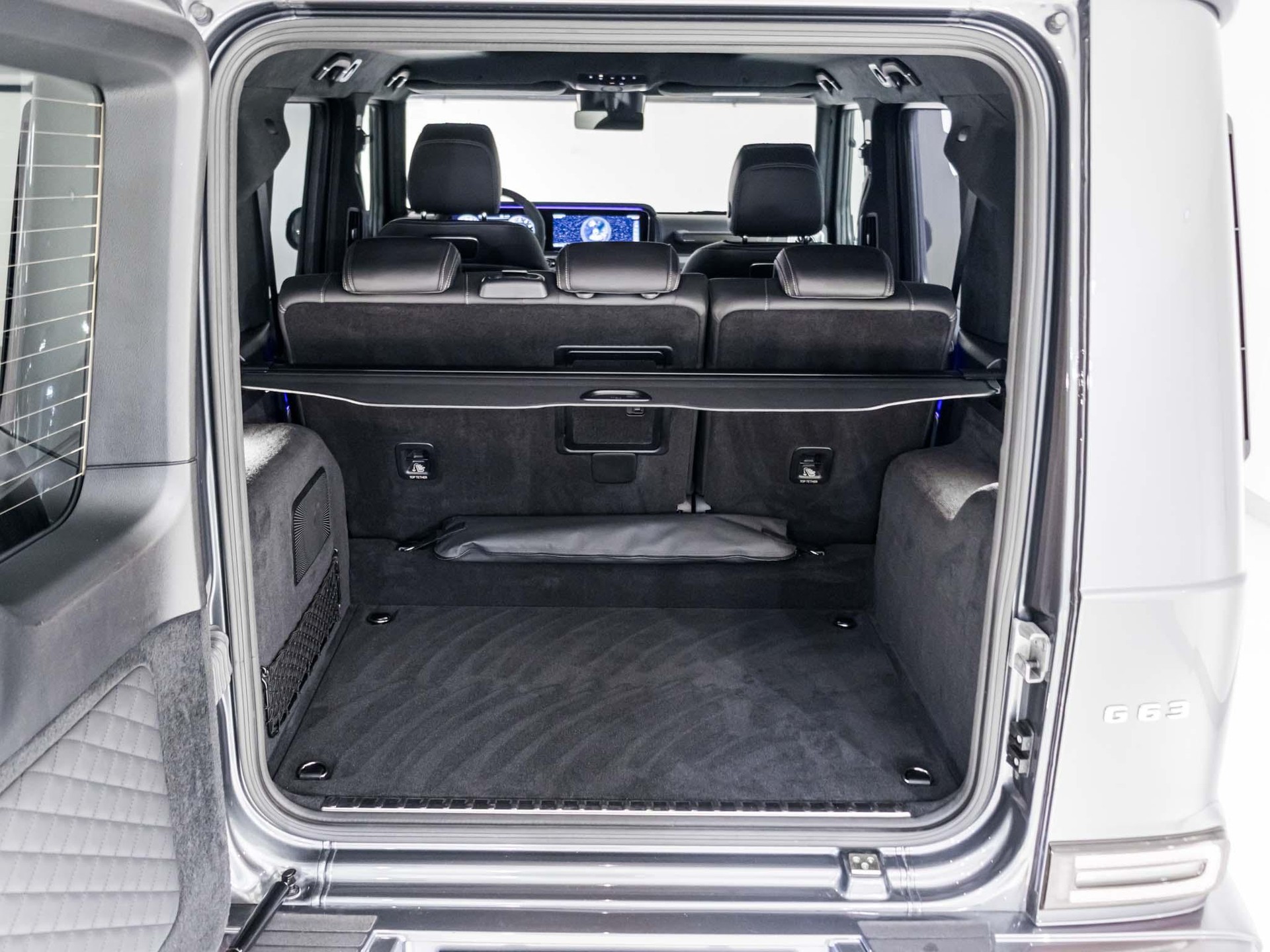 MERCEDES-BENZ G 63 AMG-image-13