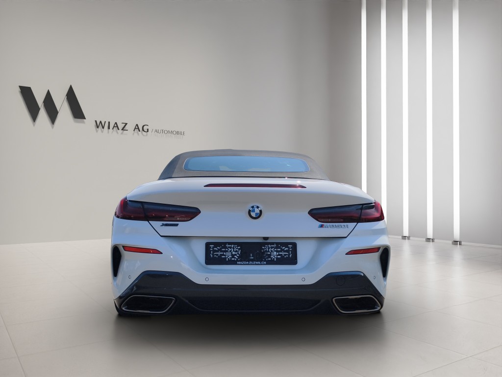 BMW M850i xDrive Cabriolet-image-15