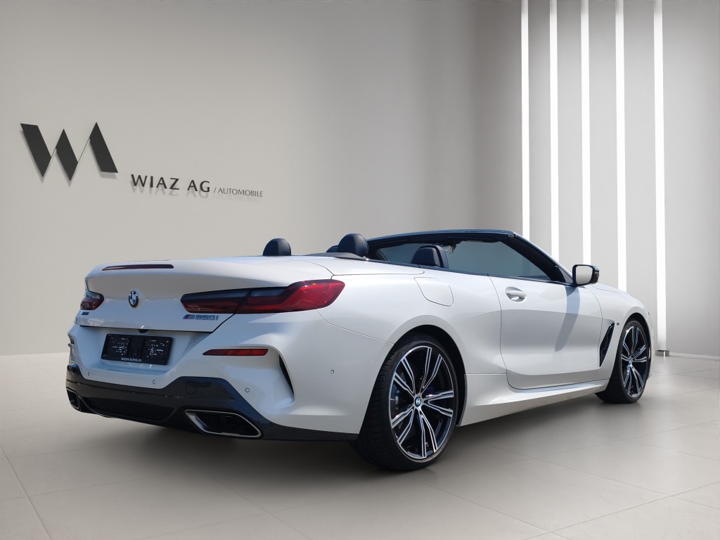 BMW M850i xDrive Cabriolet-image-9