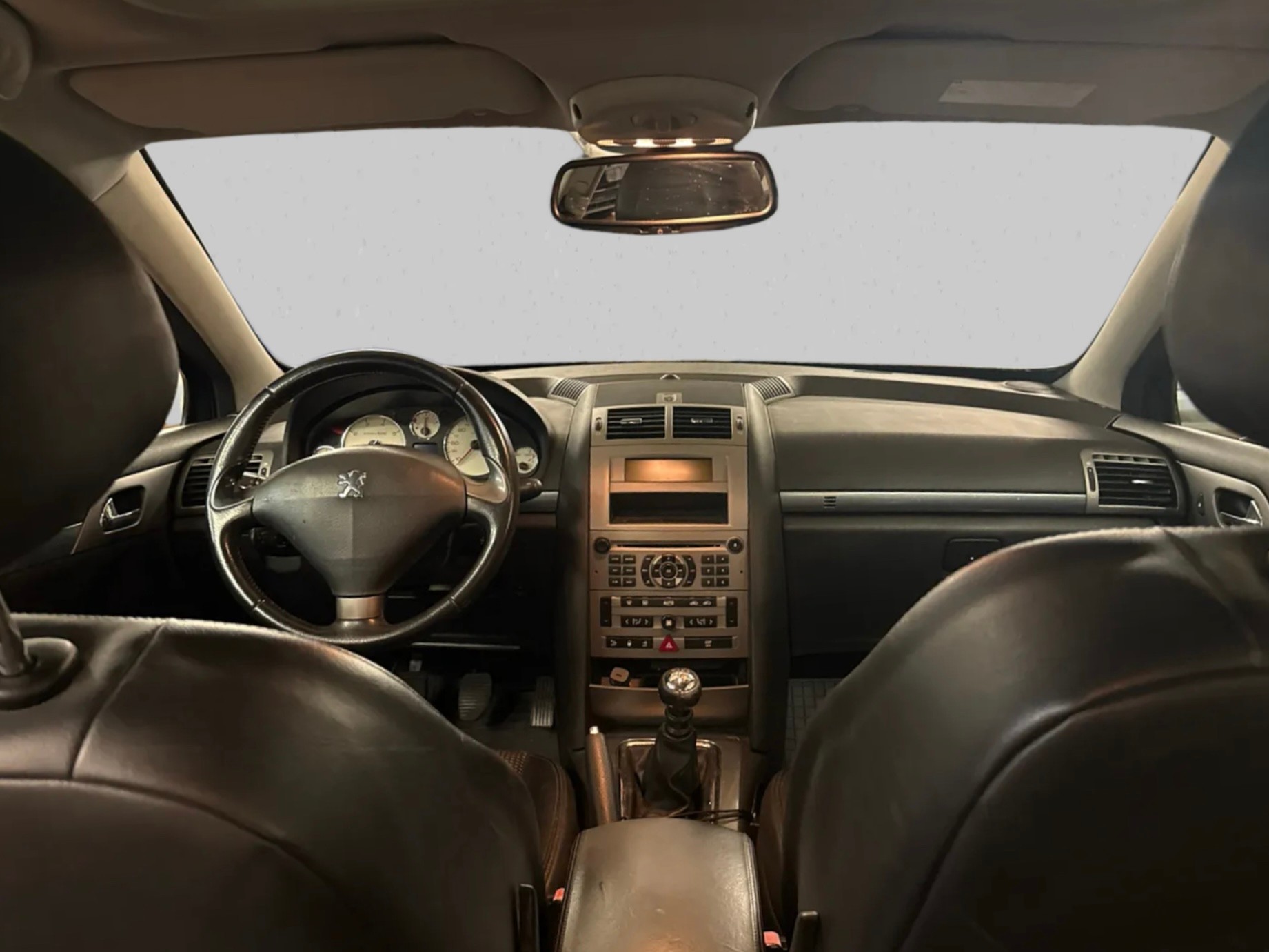 PEUGEOT 407 2.2 ST Executive-image-8