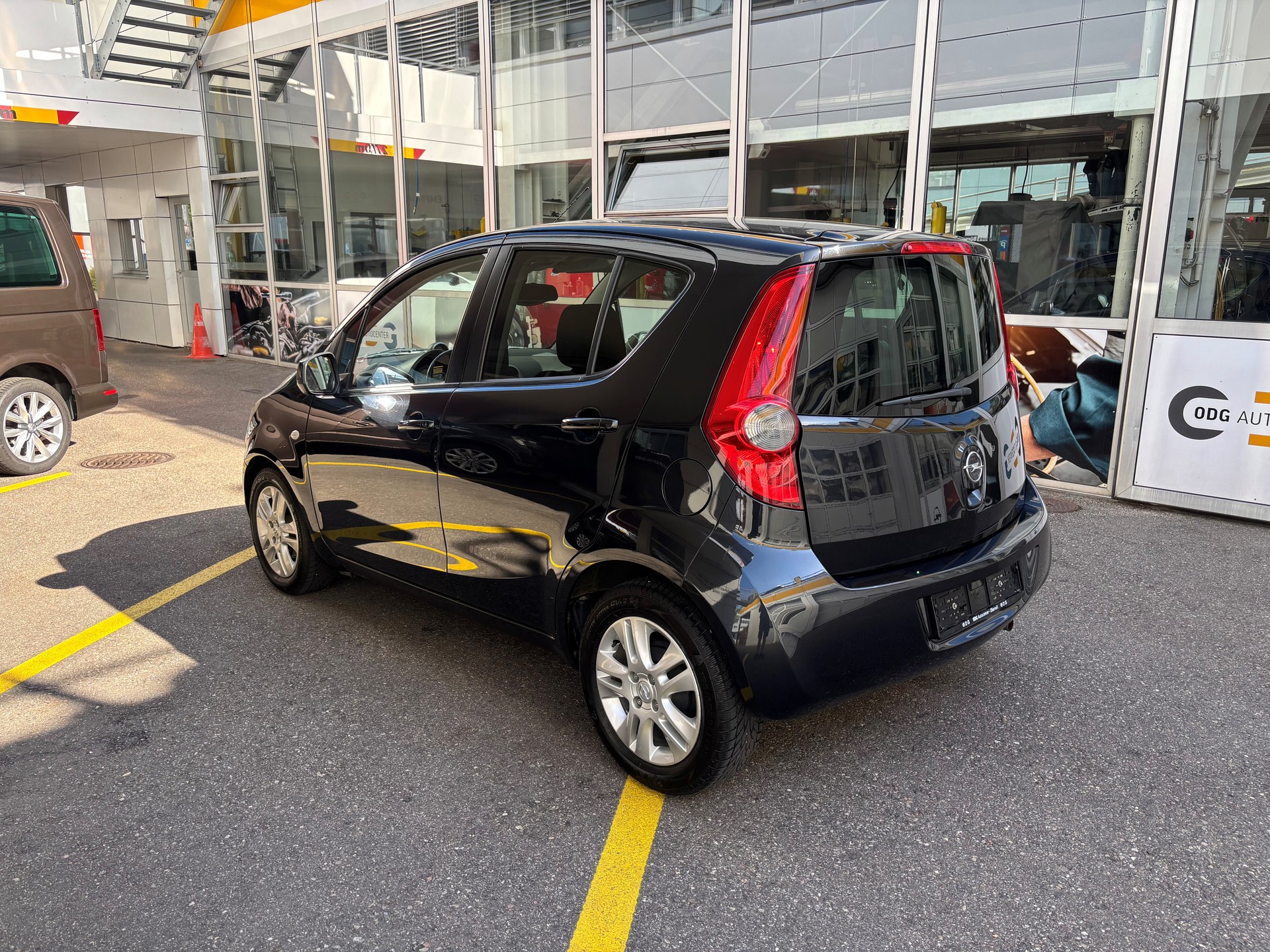OPEL Agila 1.2 Enjoy Automatic-image-2
