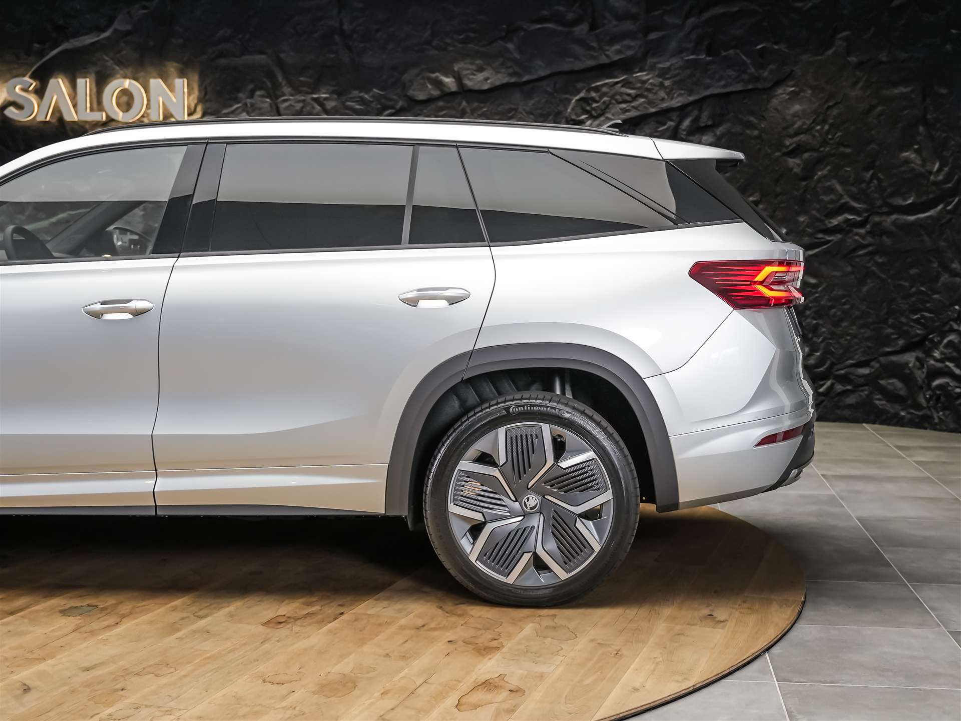 SKODA Kodiaq 2.0 TDI Sportline 4x4 *Matrix LED*Anhängerkupplung*-image-17