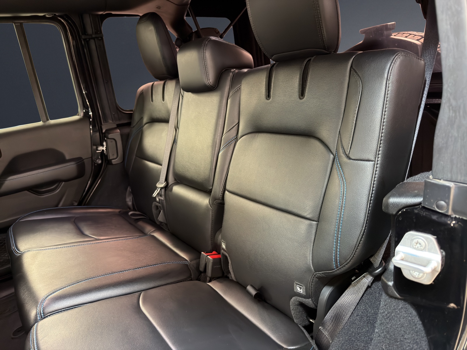 JEEP Wrangler 2.0PHEVRubiconDT-image-16