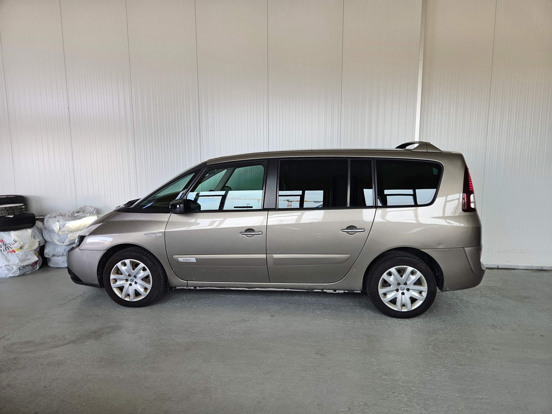 RENAULT Grand Espace 2.0 dCi Initiale Automatic-image-1
