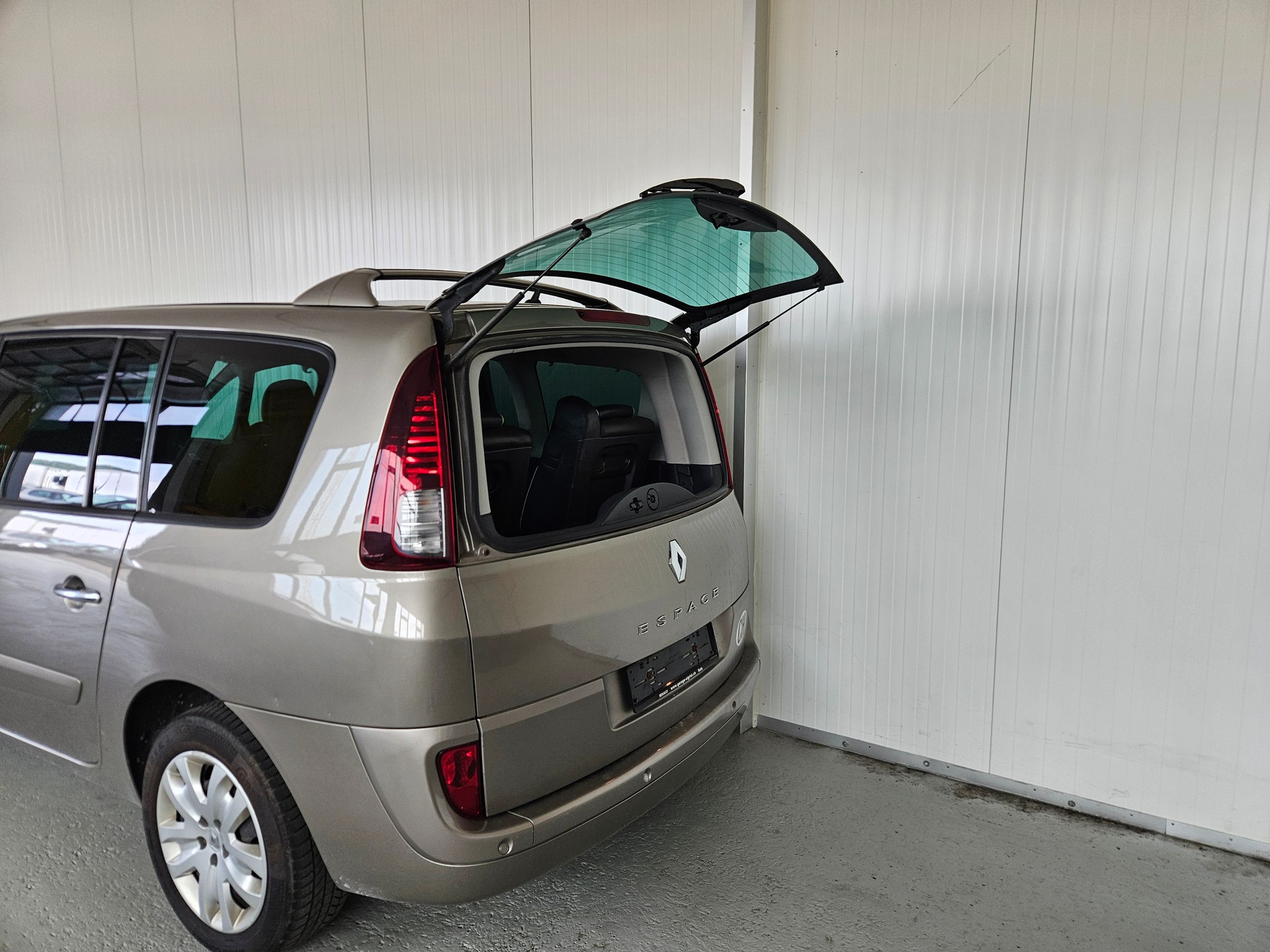 RENAULT Grand Espace 2.0 dCi Initiale Automatic-image-3