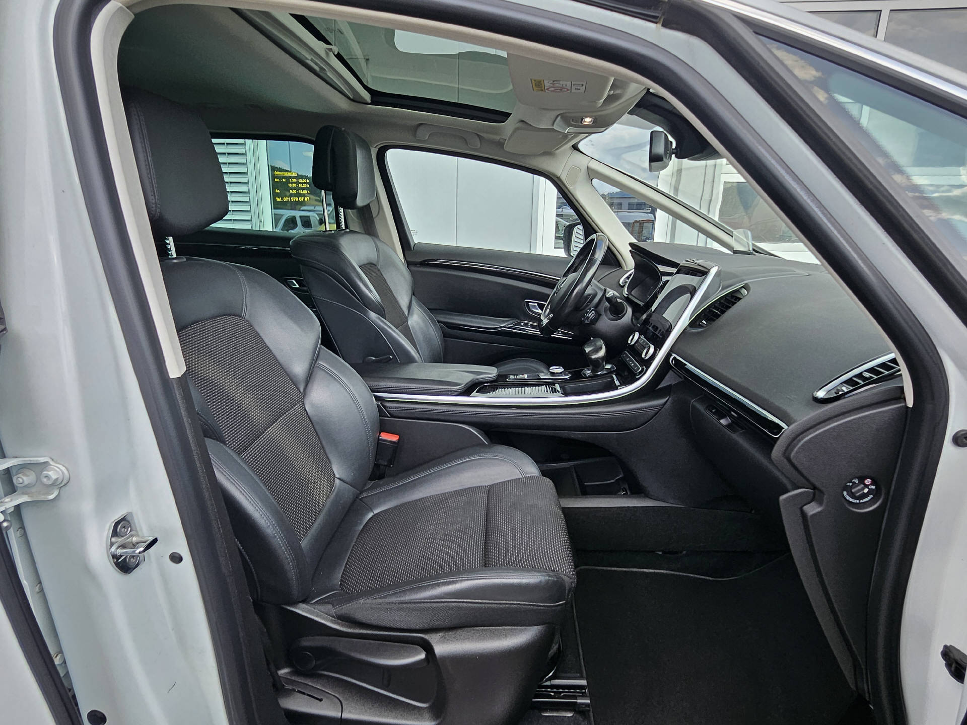 RENAULT Espace 2.0 Blue dCi Intens EDC * Frisch ab MFK * Servicegepflegt * Rückfahrkamera *-image-18