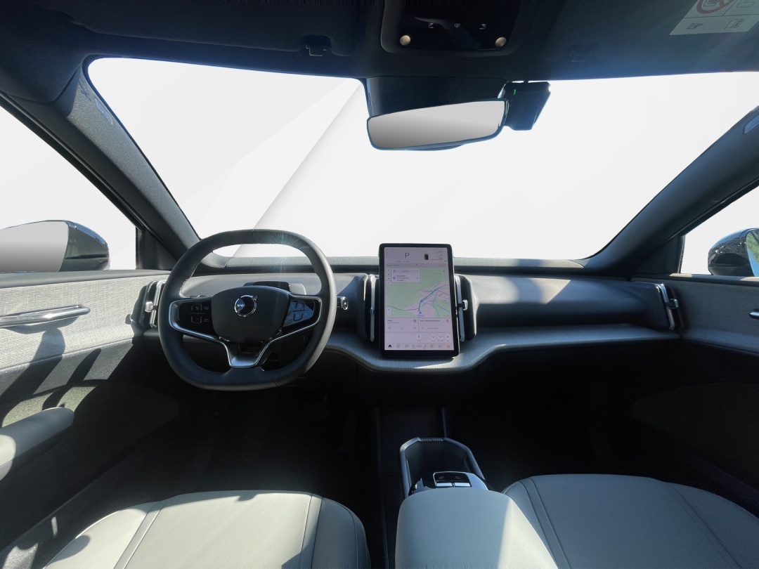 VOLVO EX30 E60 69kWh Twin Ultra-image-9