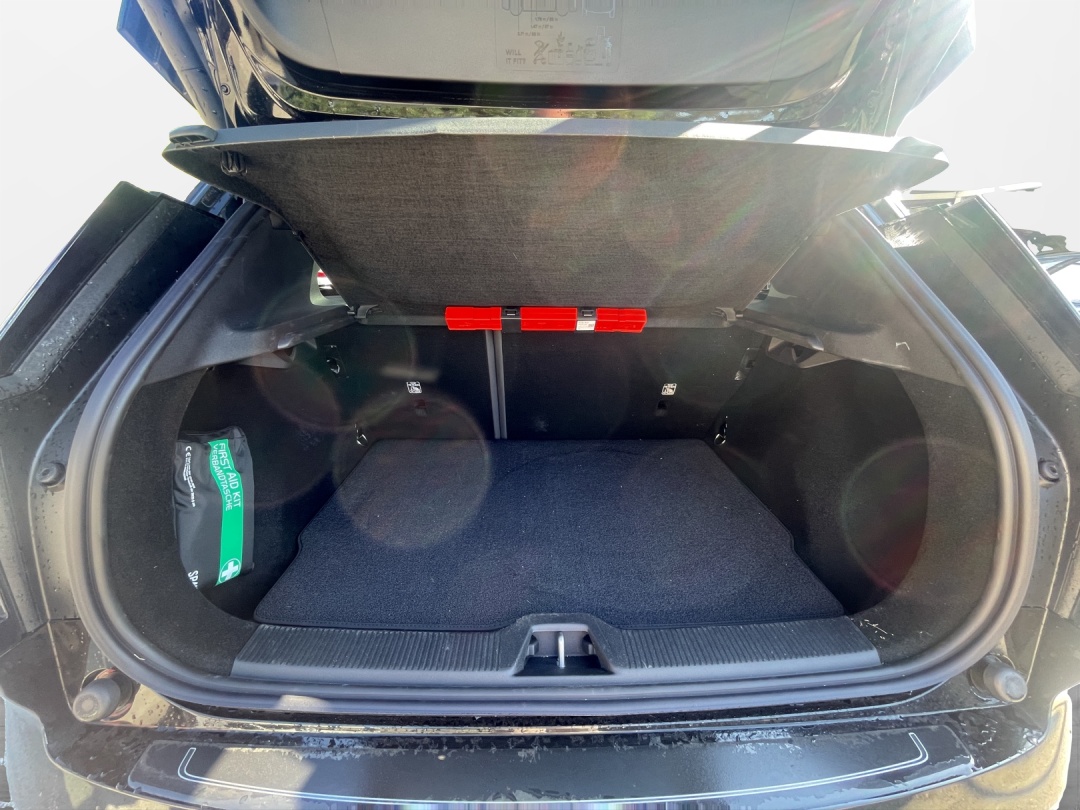 VOLVO EX30 E60 69kWh Twin Ultra-image-12