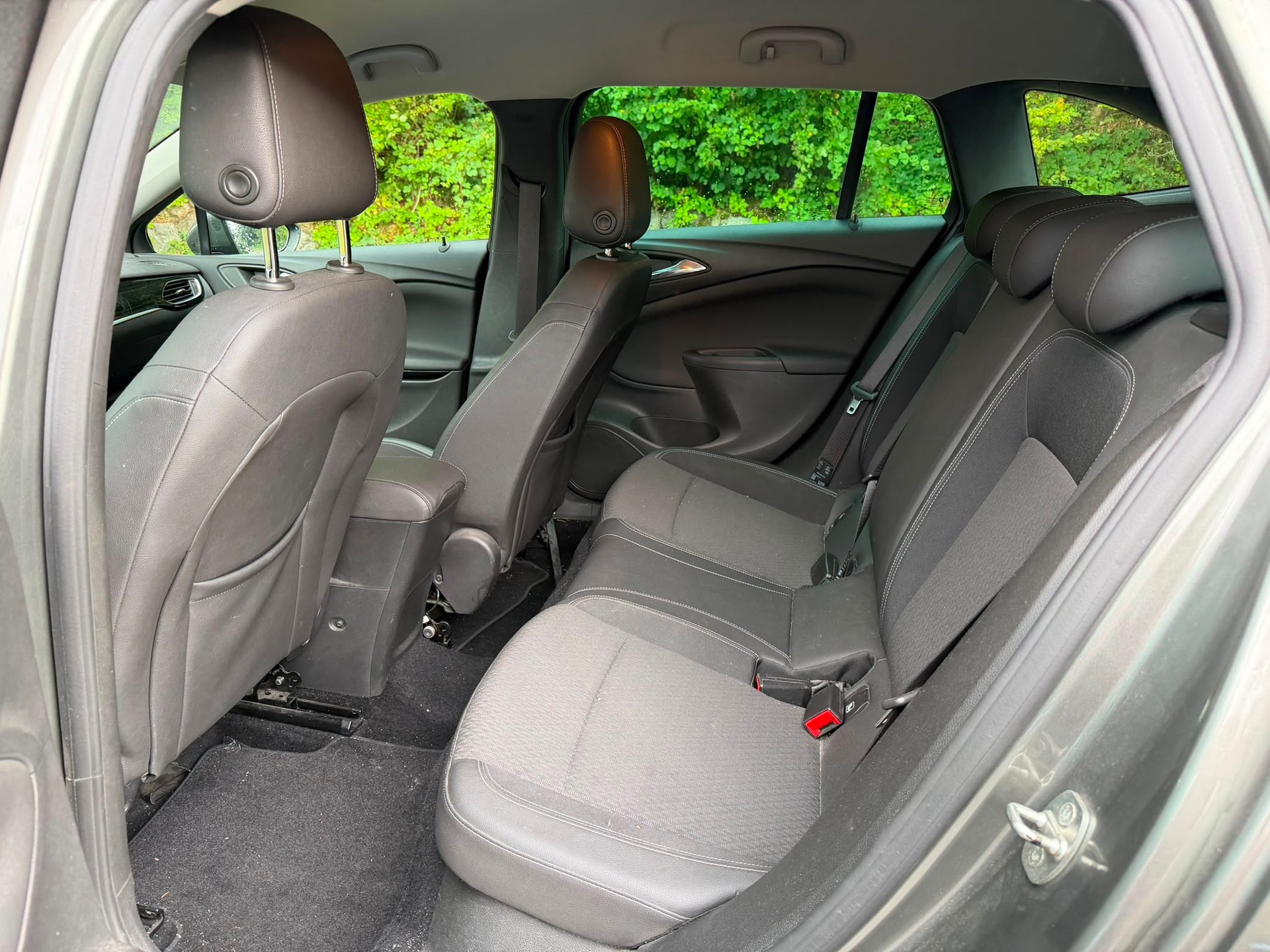 OPEL Astra Sports Tourer 1.6 CDTi ecoF Excellence Autom-image-8