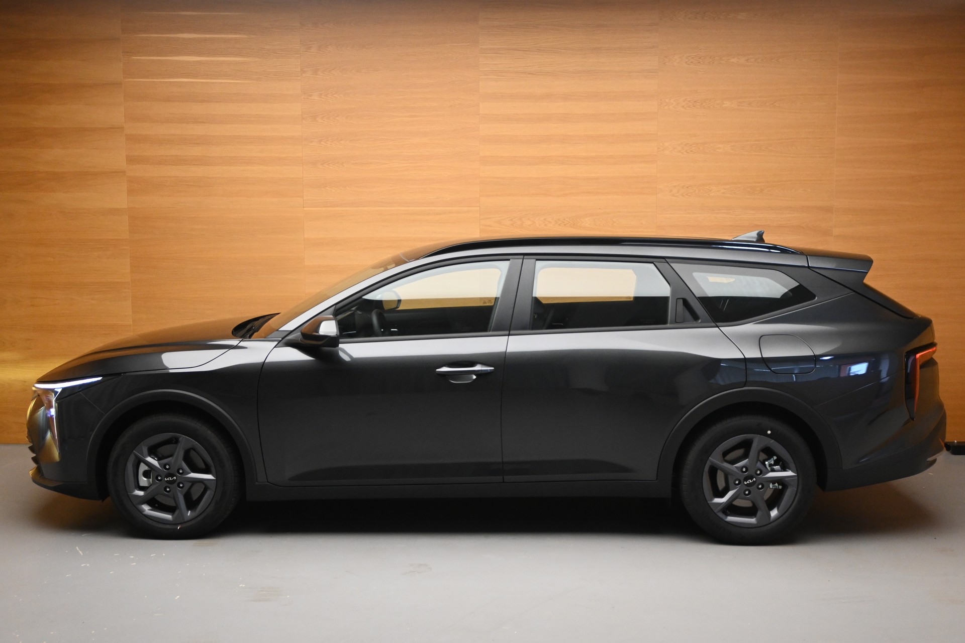 KIA K4 1.6 SW T-GDi Power 7DCT-image-1
