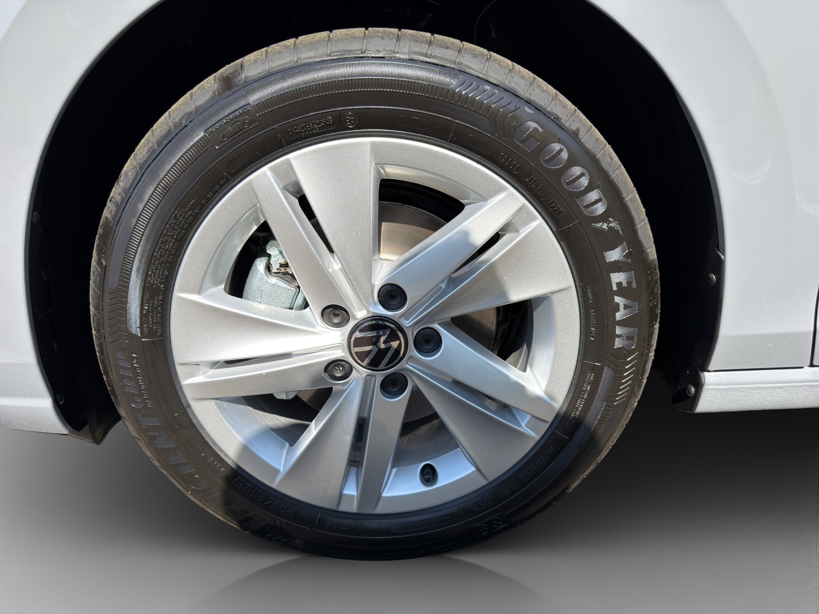 VW Golf 1.5 e TSI mHEV Value DSG-image-13