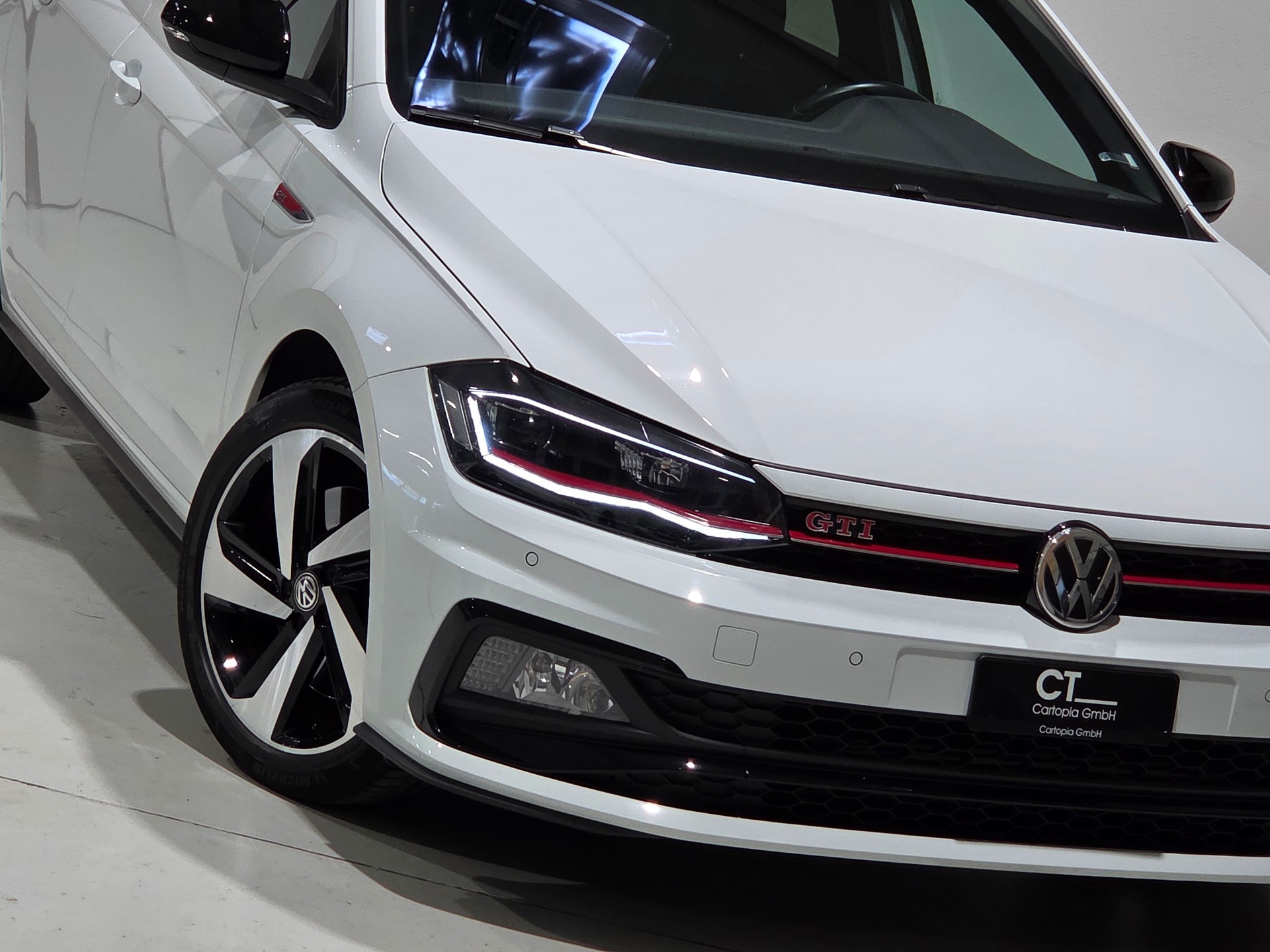 VW Polo 2.0 TSI GTI DSG-image-24