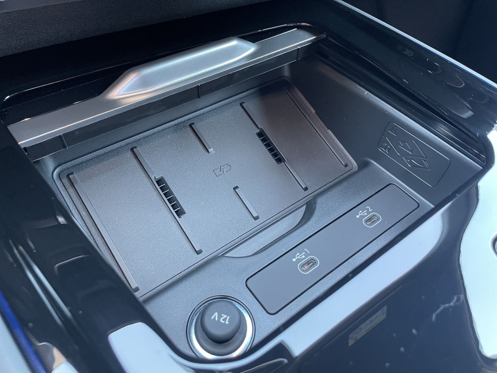 AUDI Q3 SUV TDI quattro 142 kW S tronic-image-15