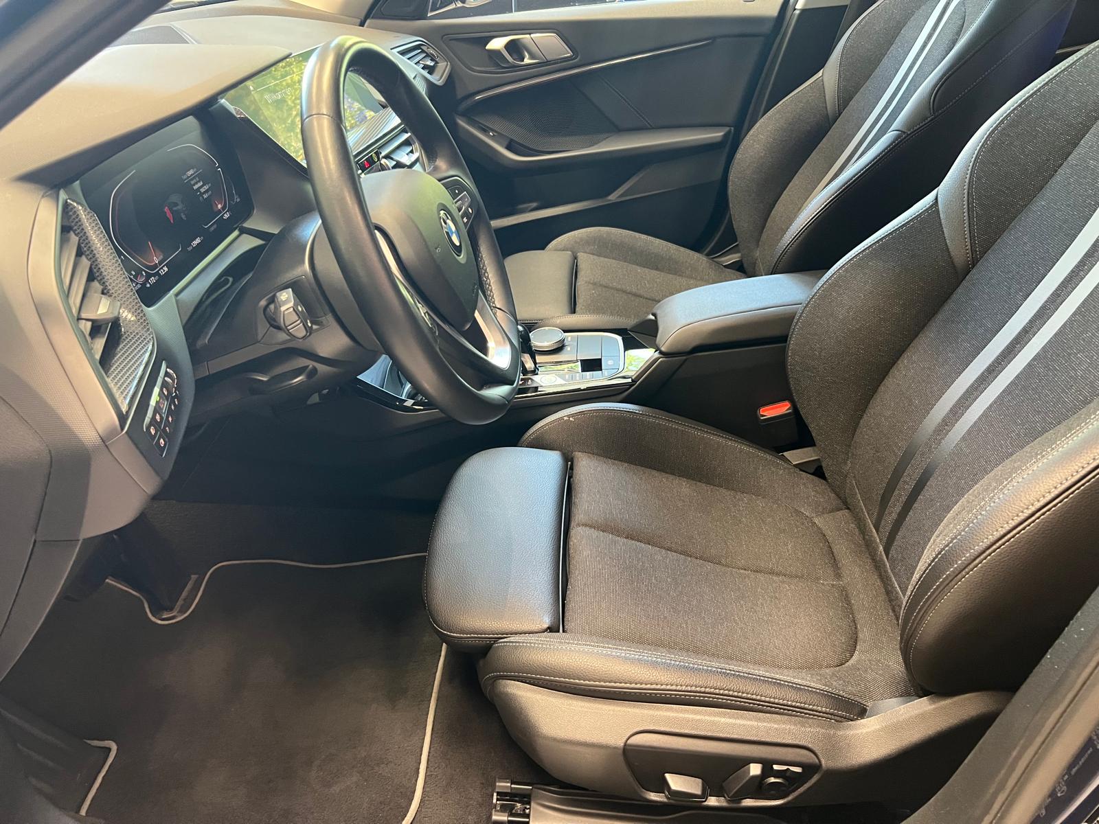 BMW 120d xDrive-image-3