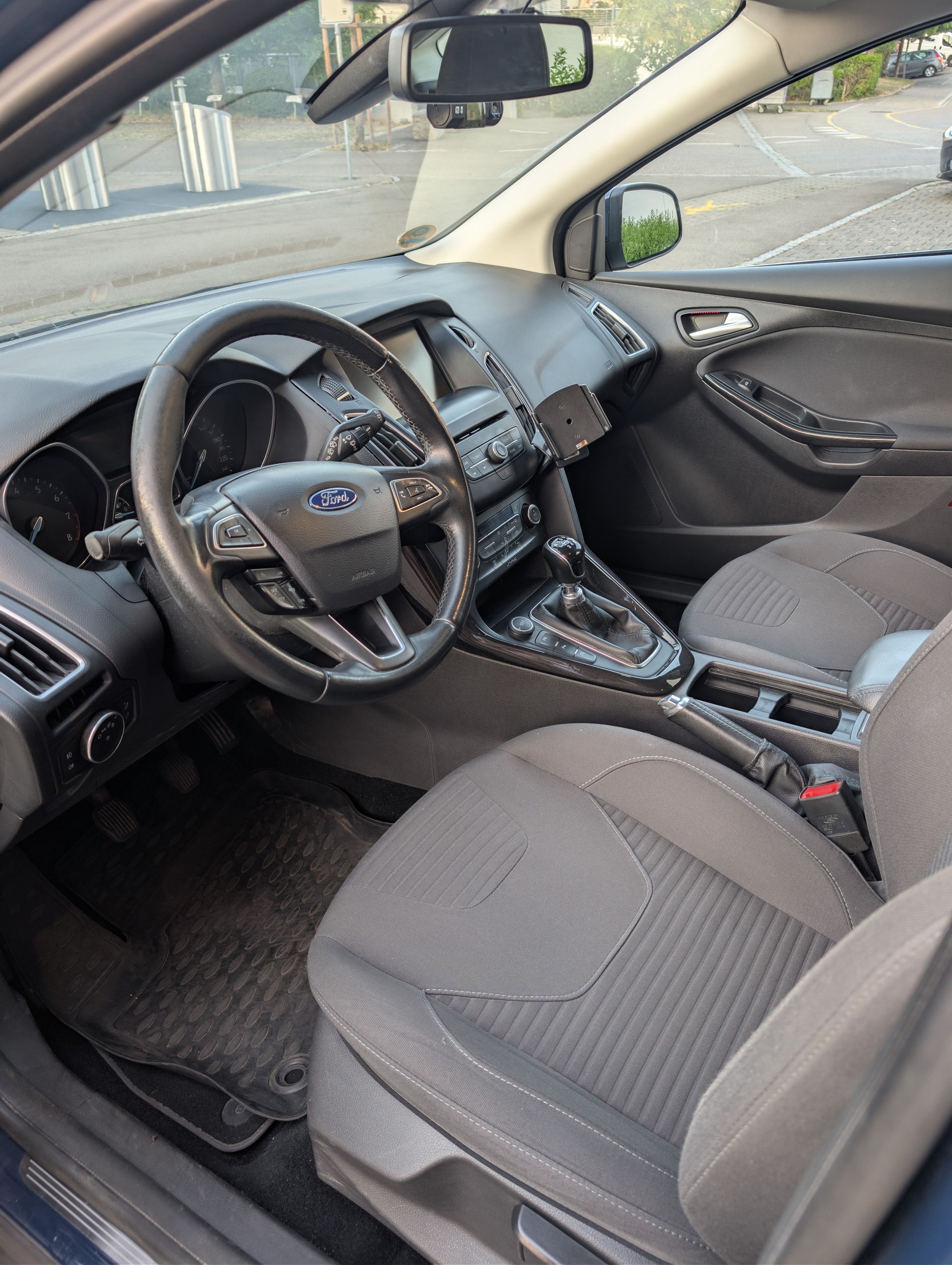 FORD 1.0 SCTi Titanium, 125 PS-image-3