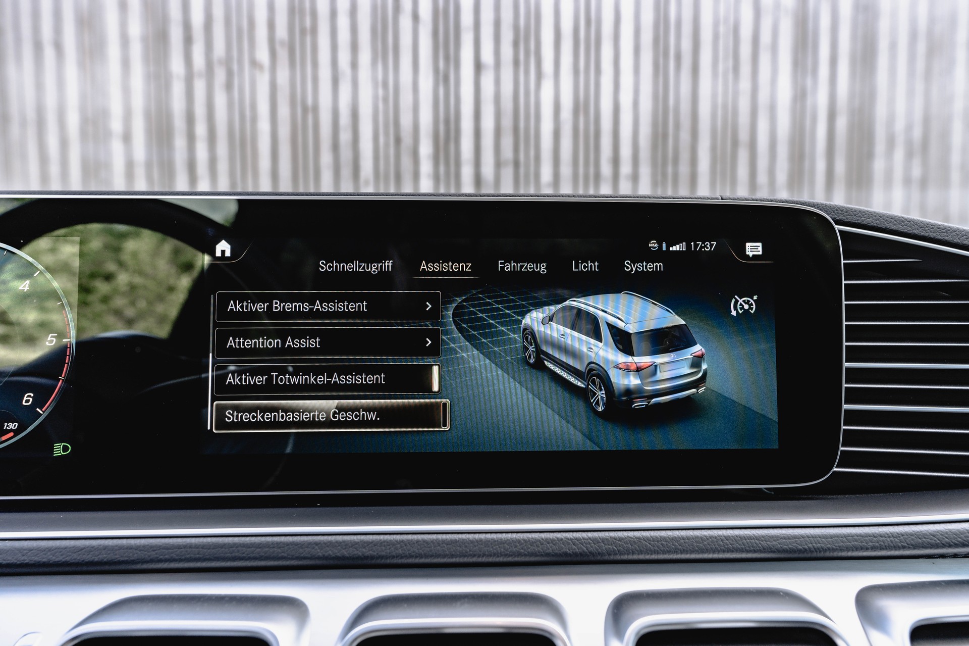 MERCEDES-BENZ GLE 400 d 4Matic AMG Line 9G-Tronic * INKL. MERCEDES GARANTIE * HINTERACHSLENKUNG *-image-18