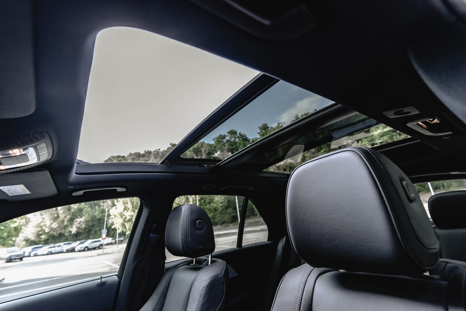 MERCEDES-BENZ GLE 400 d 4Matic AMG Line 9G-Tronic * INKL. MERCEDES GARANTIE * HINTERACHSLENKUNG *-image-27