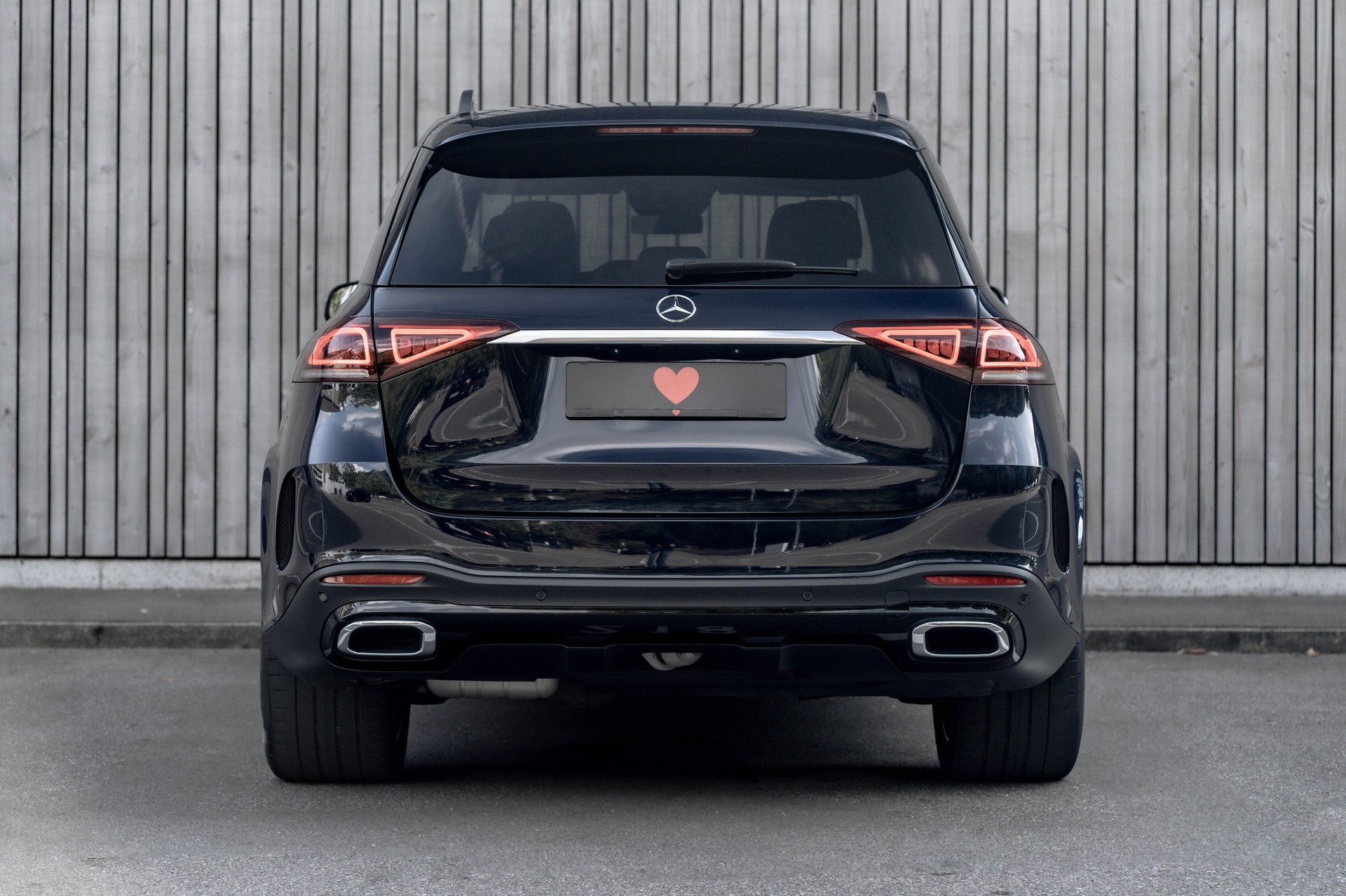 MERCEDES-BENZ GLE 400 d 4Matic AMG Line 9G-Tronic * INKL. MERCEDES GARANTIE * HINTERACHSLENKUNG *-image-5