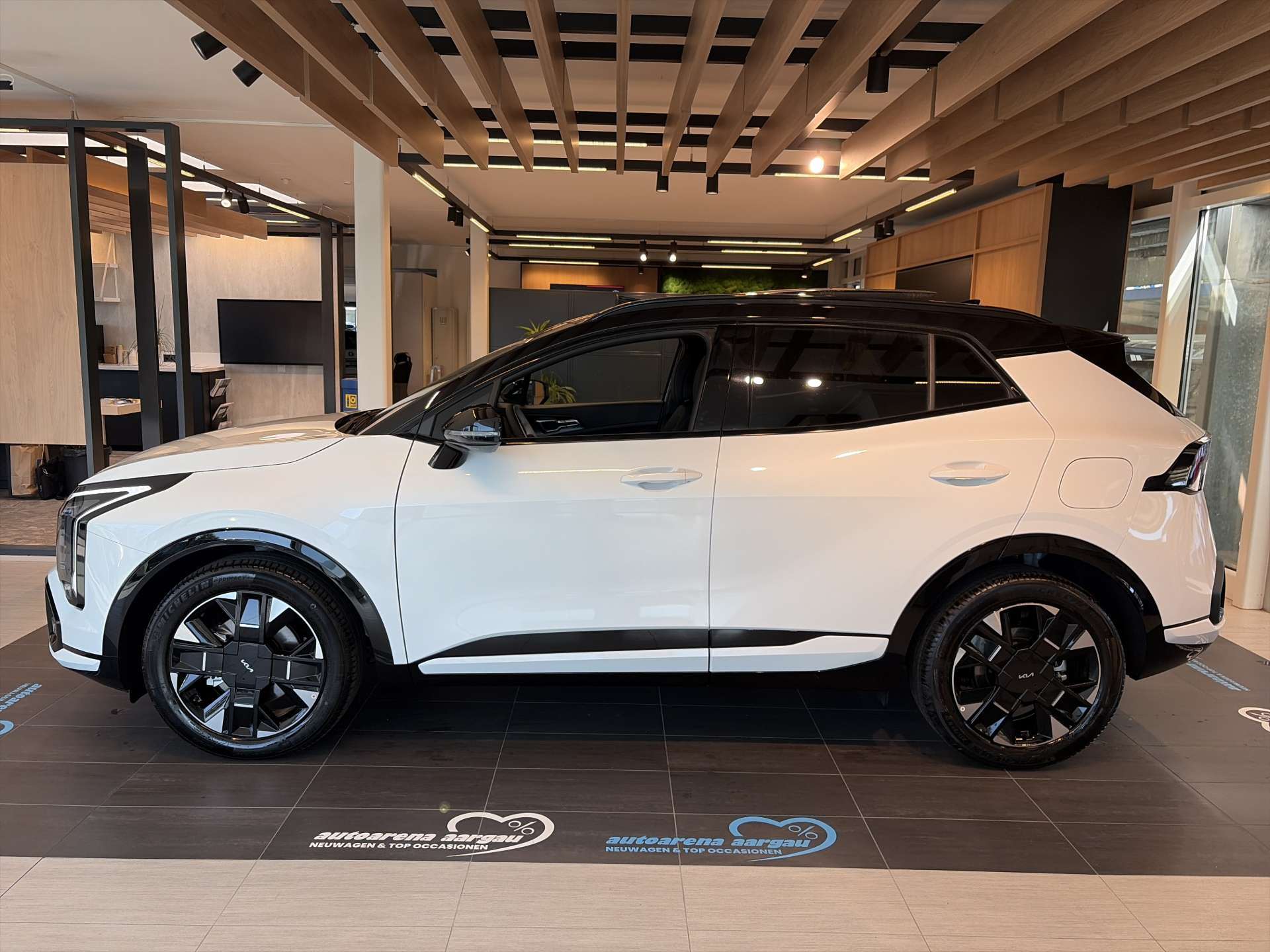 KIA Sportage 1.6T-GDi HEV GT-Line 239PS 4x4 Automat NEUES MODELL-image-11