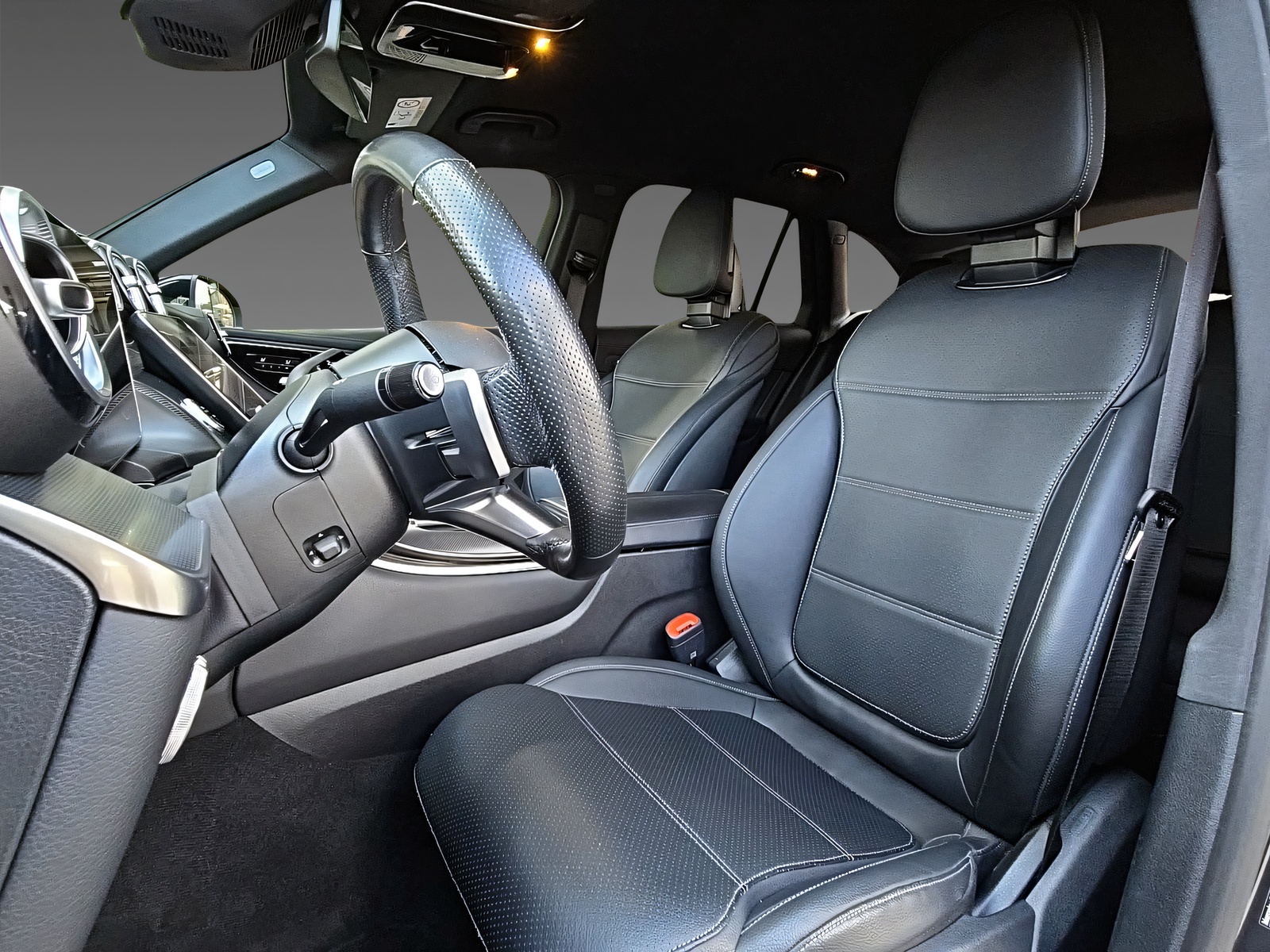 MERCEDES-BENZ GLC 400 e 4Matic AMG Line-image-8