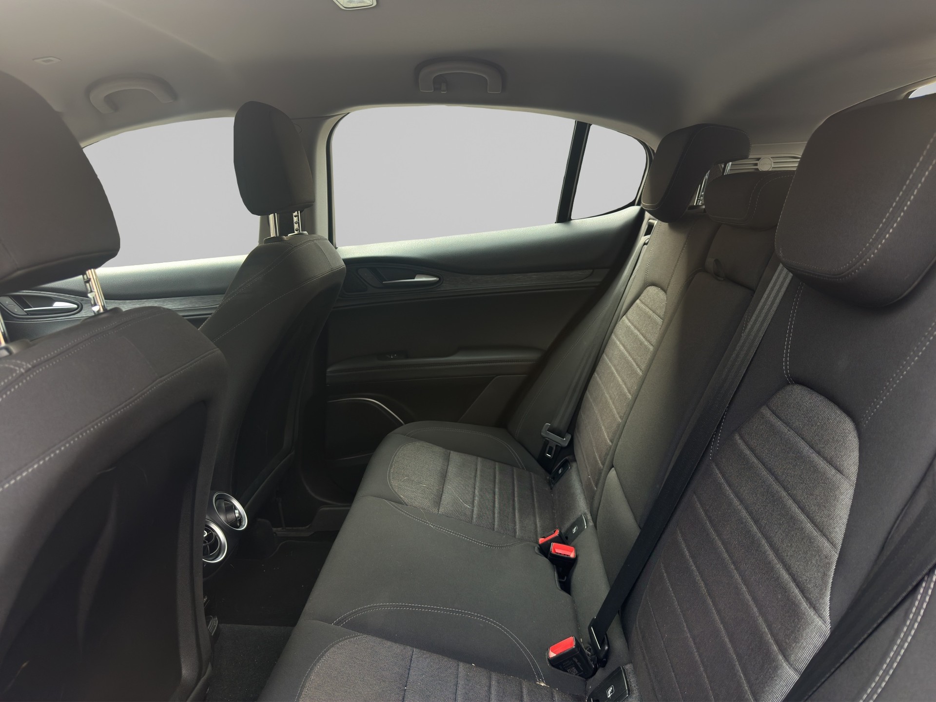 ALFA ROMEO Stelvio 2.2 JTDM Automatic-image-10