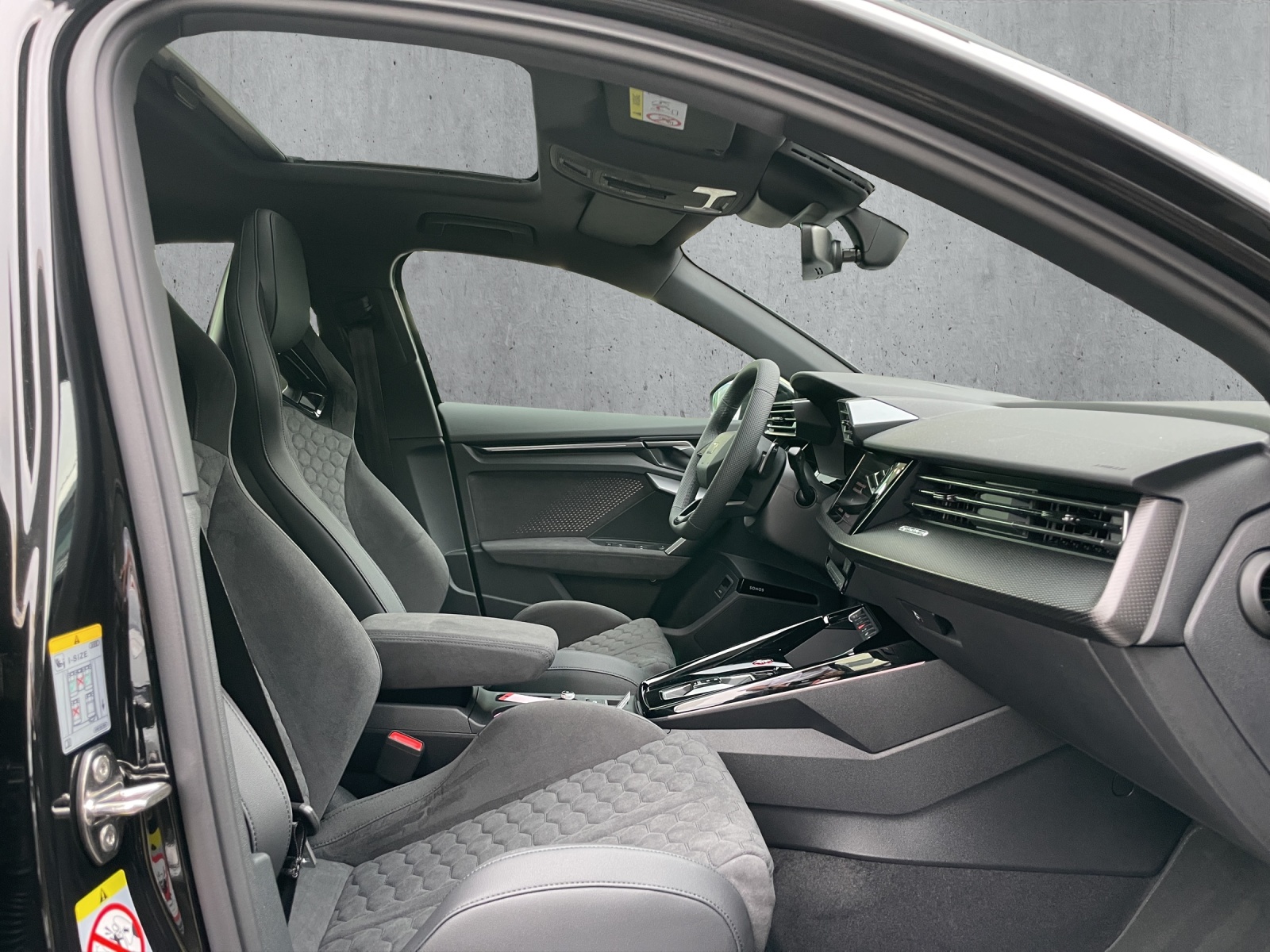 AUDI RS3 Sportback 2.5 TSI quattro S-tronic-image-7