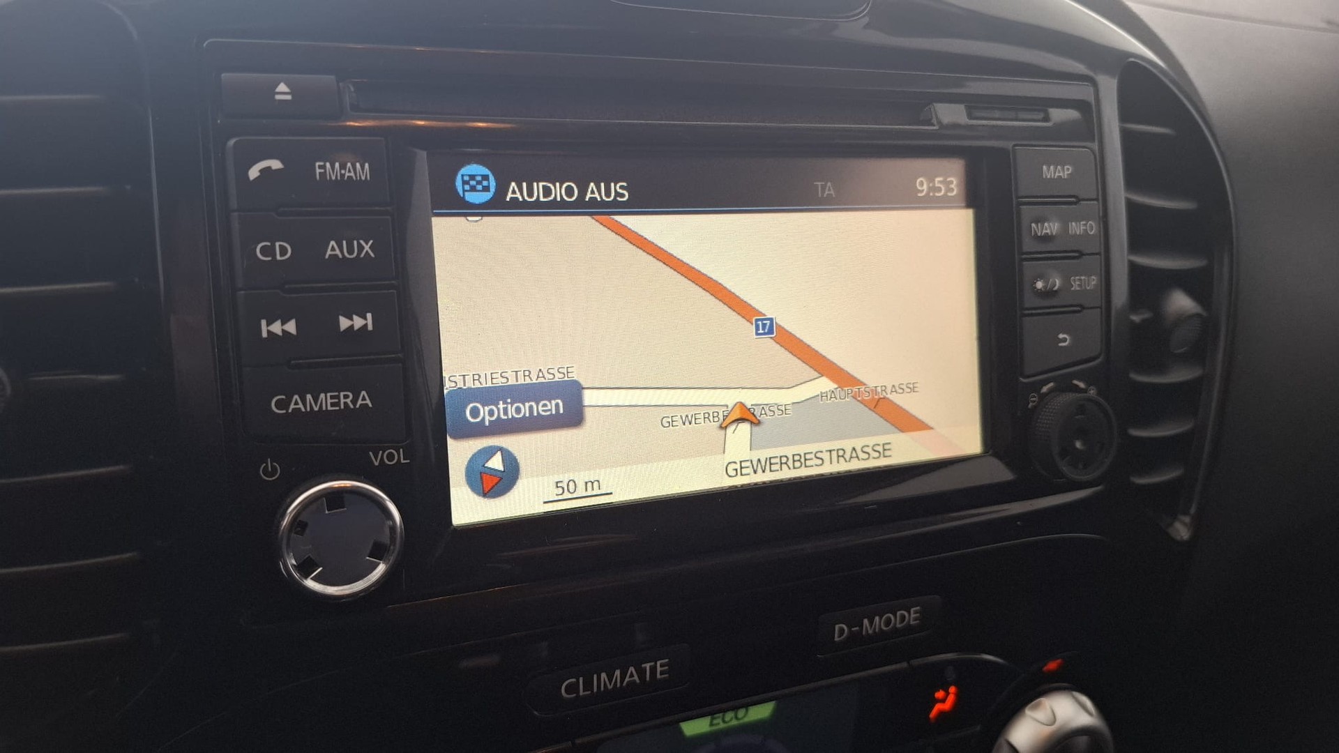 NISSAN Juke 1.6 tekna Xtronic CVT-image-8