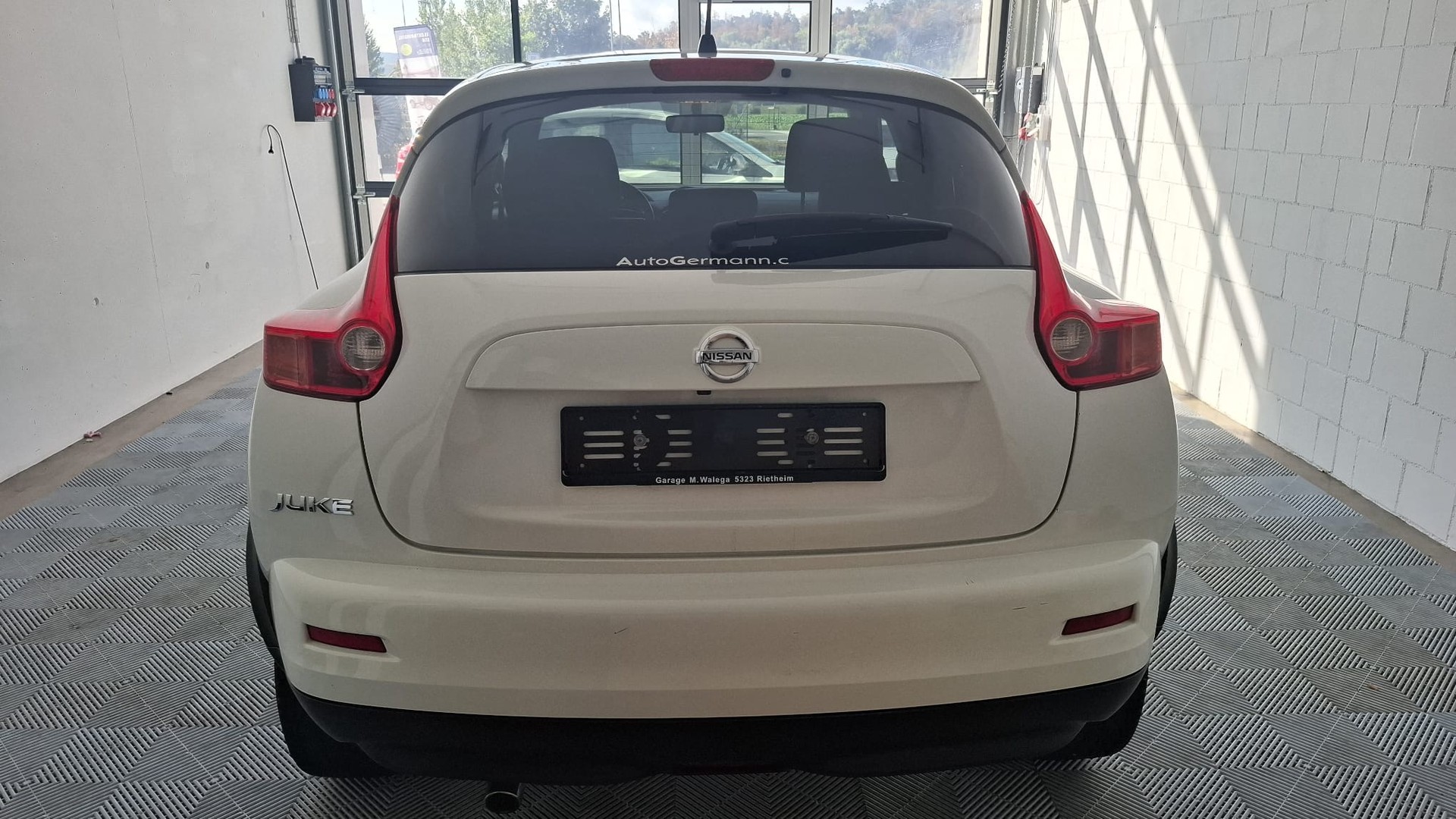 NISSAN Juke 1.6 tekna Xtronic CVT-image-4