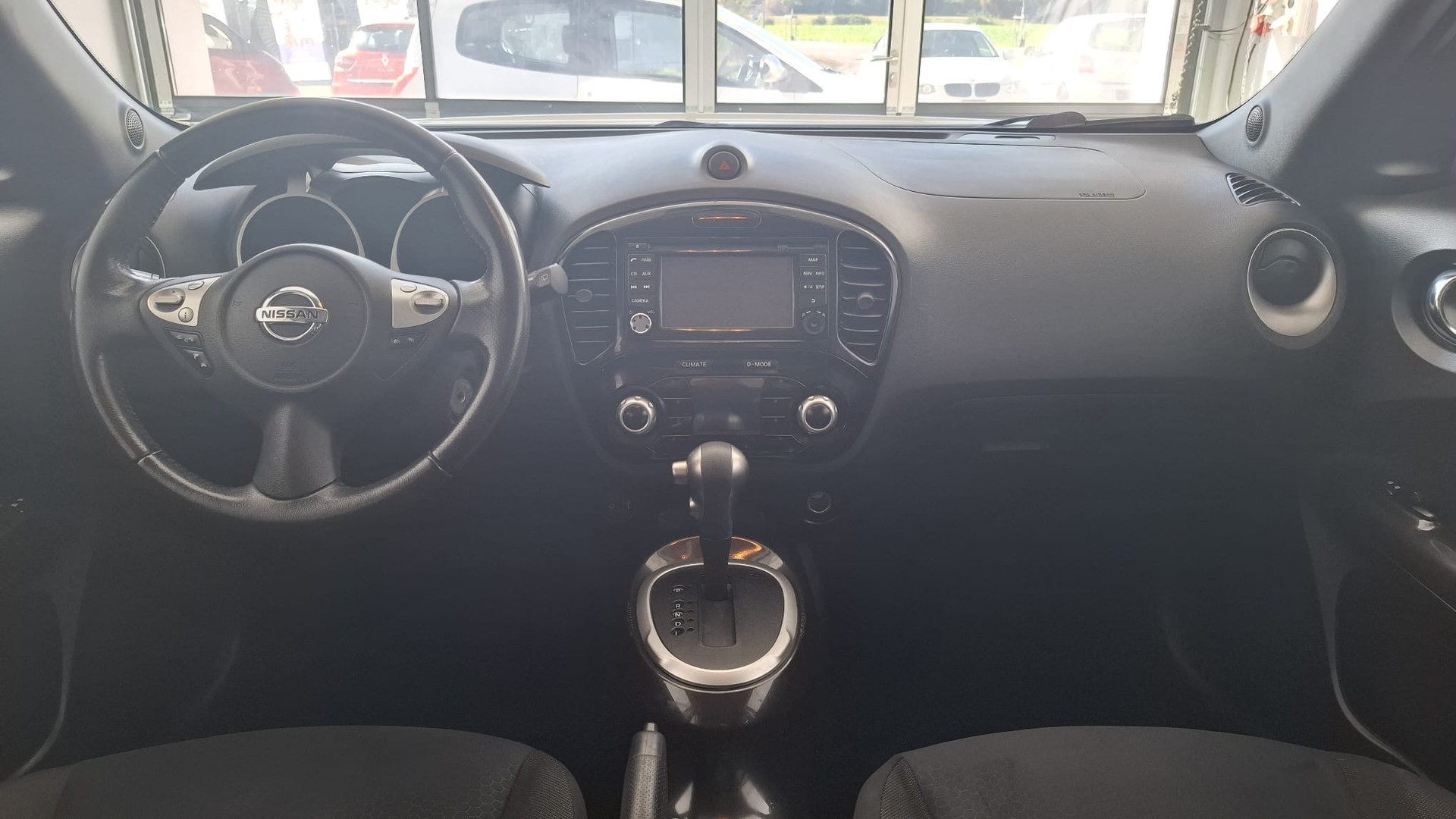 NISSAN Juke 1.6 tekna Xtronic CVT-image-6
