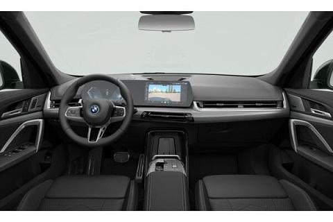 BMW X1 30e xDrive paddles-image-3