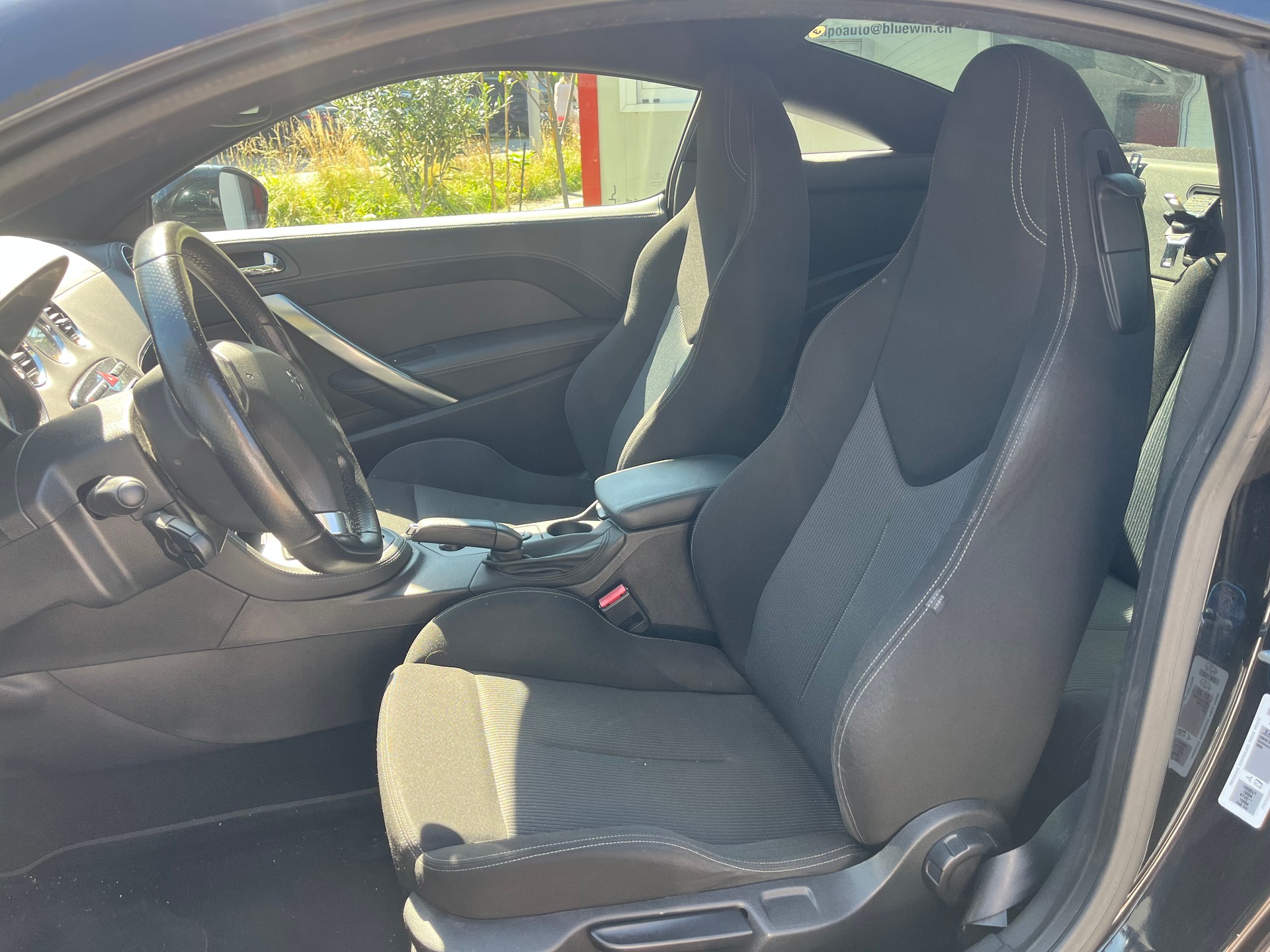 PEUGEOT RCZ 1.6 Turbo Asphalt-image-8