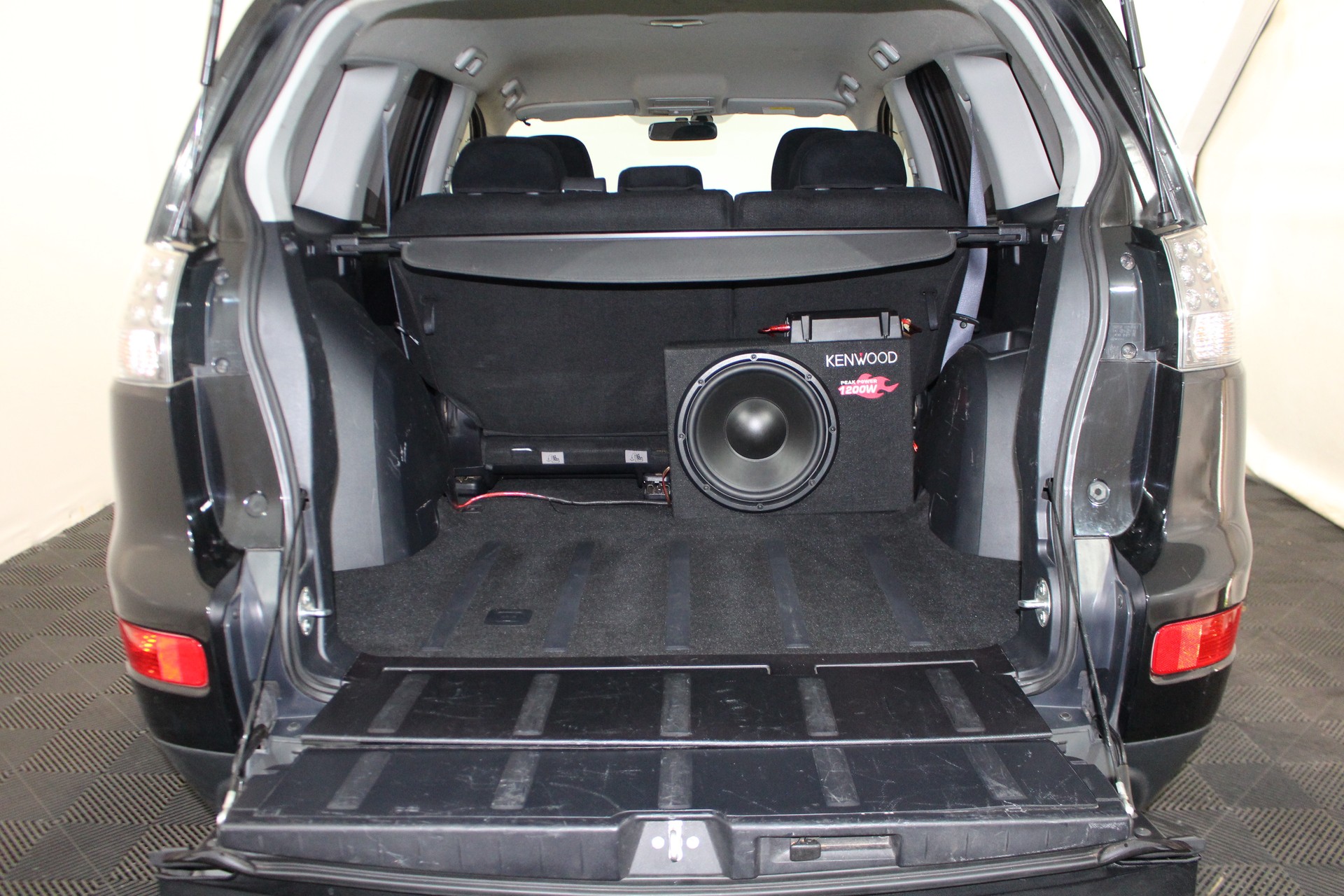 MITSUBISHI Outlander 2.4 MIVEC Invite CVT-image-9