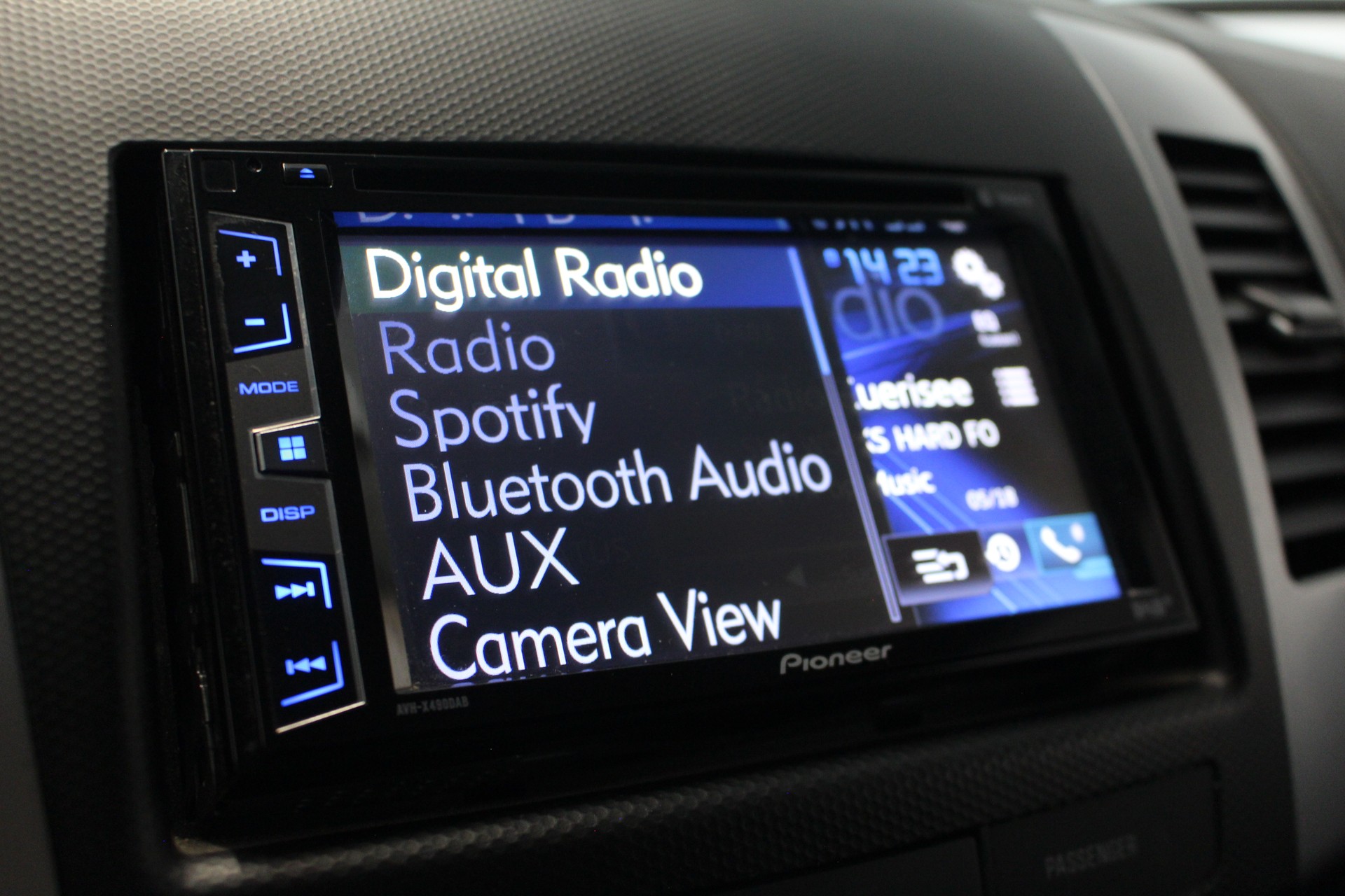 MITSUBISHI Outlander 2.4 MIVEC Invite CVT-image-16