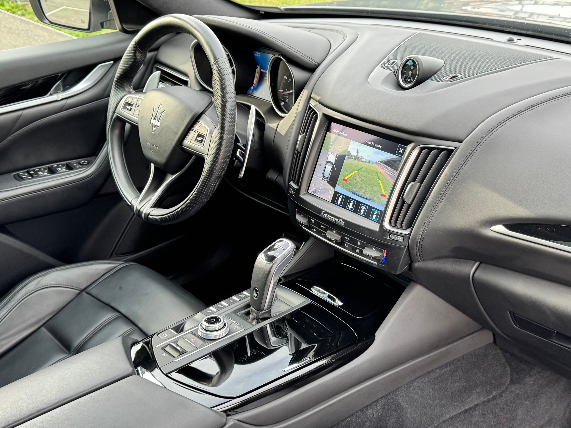 MASERATI Levante S 3.0V6 GranSport Automatica(CH)-image-12