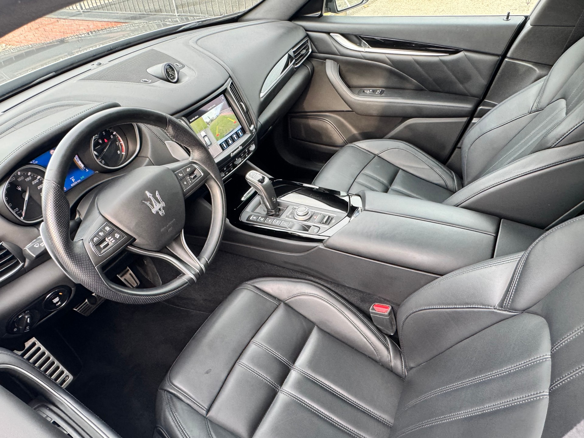 MASERATI Levante S 3.0V6 GranSport Automatica(CH)-image-7