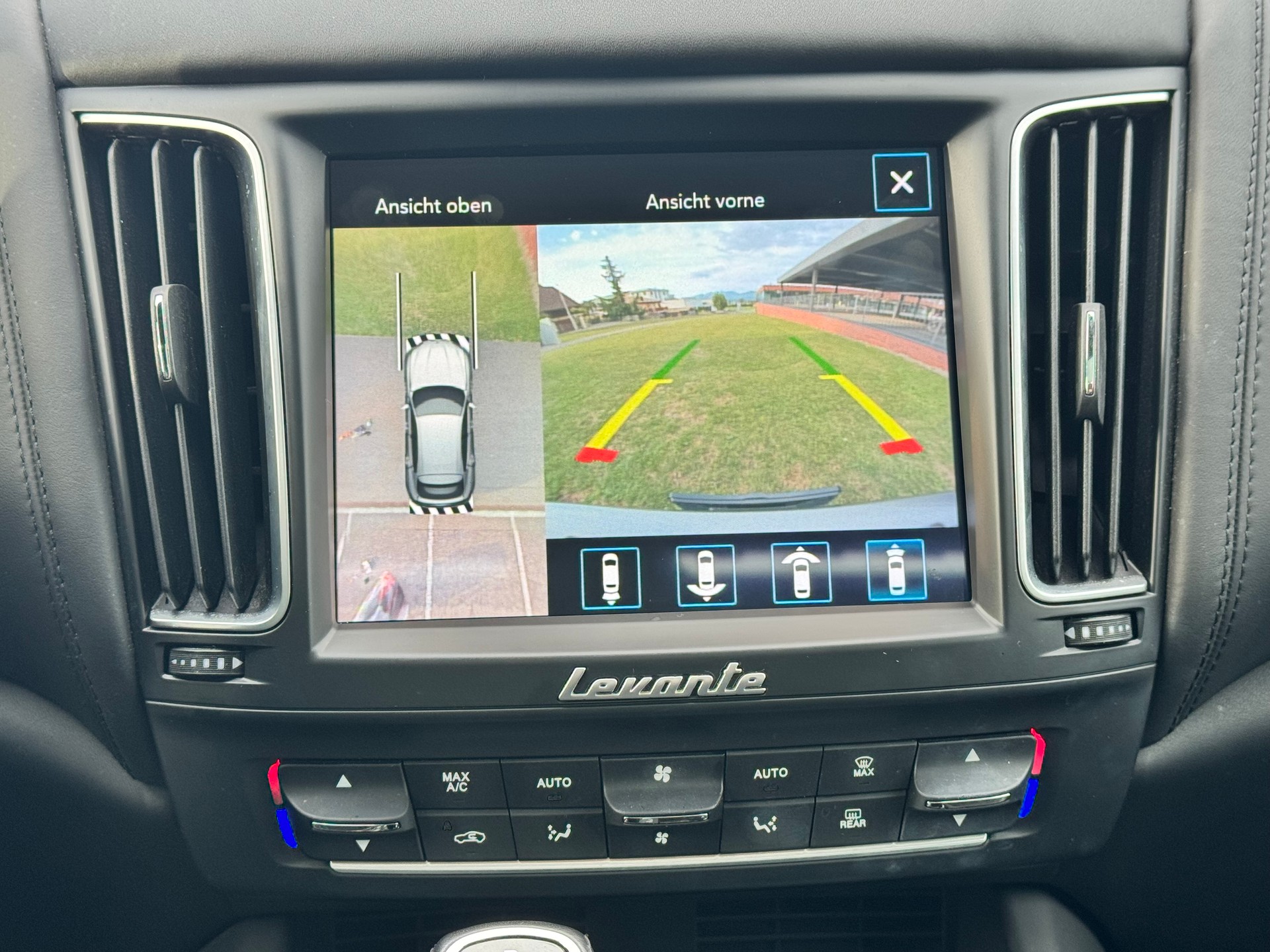 MASERATI Levante S 3.0V6 GranSport Automatica(CH)-image-14