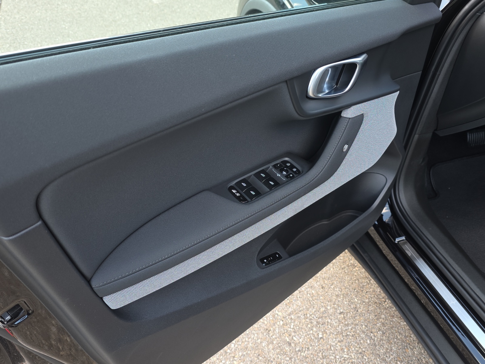 POLESTAR 2 Long Range Dual Motor-image-18