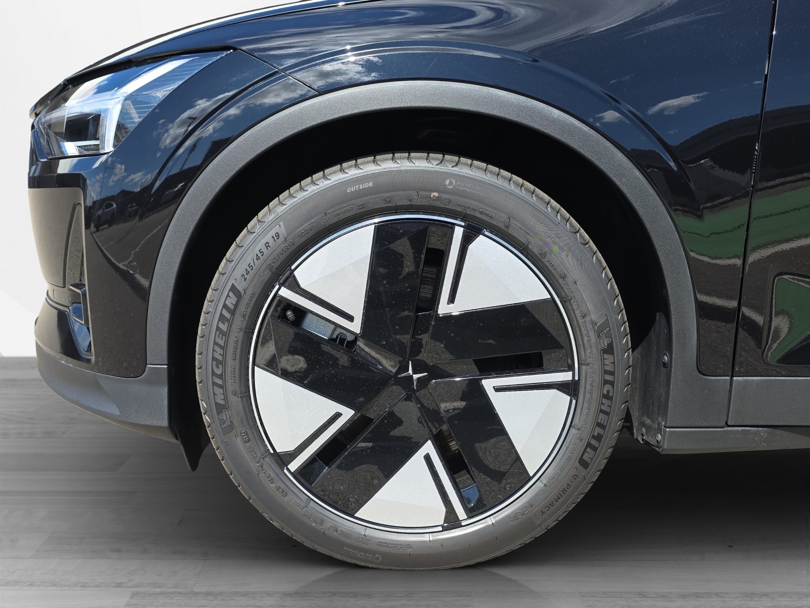 POLESTAR 2 Long Range Dual Motor-image-8