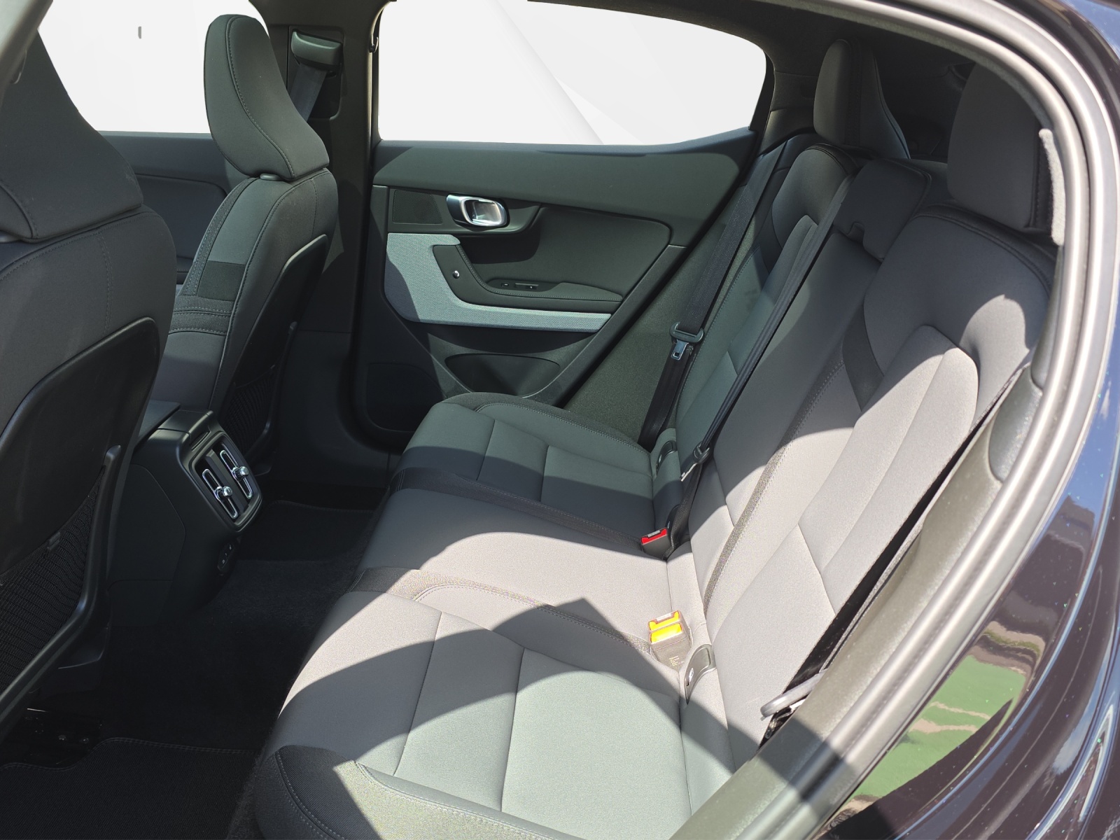 POLESTAR 2 Long Range Dual Motor-image-13