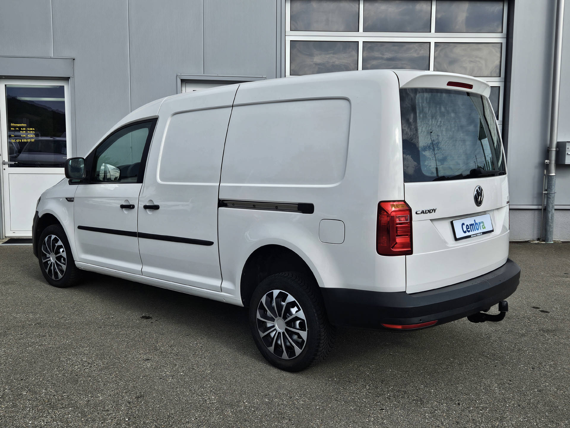 VW Caddy Maxi Kaw. 2.0 TDI 122 BMT 4motion * Klima * Anhängerkupplung * Navi *-image-8