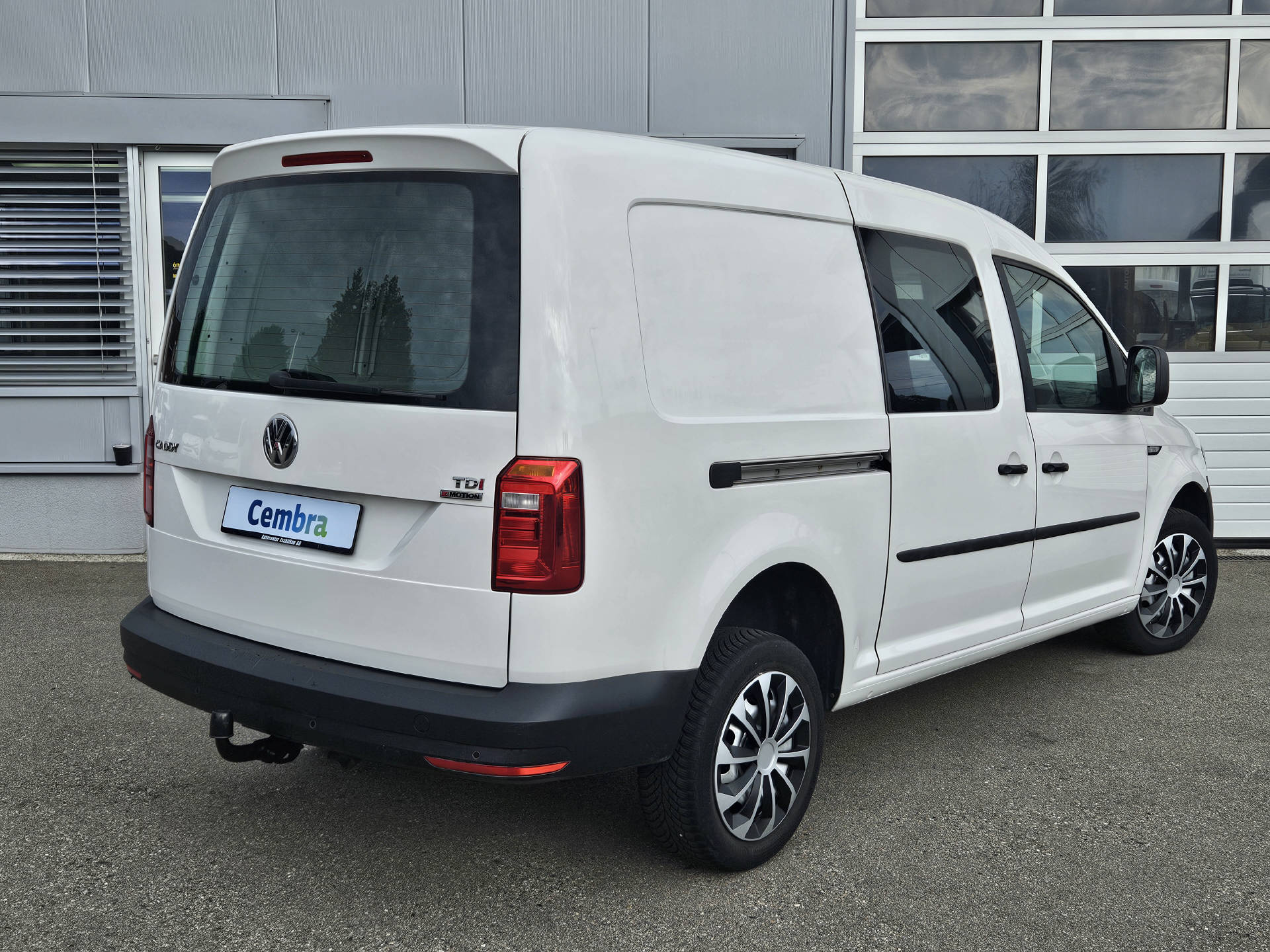 VW Caddy Maxi Kaw. 2.0 TDI 122 BMT 4motion * Klima * Anhängerkupplung * Navi *-image-5